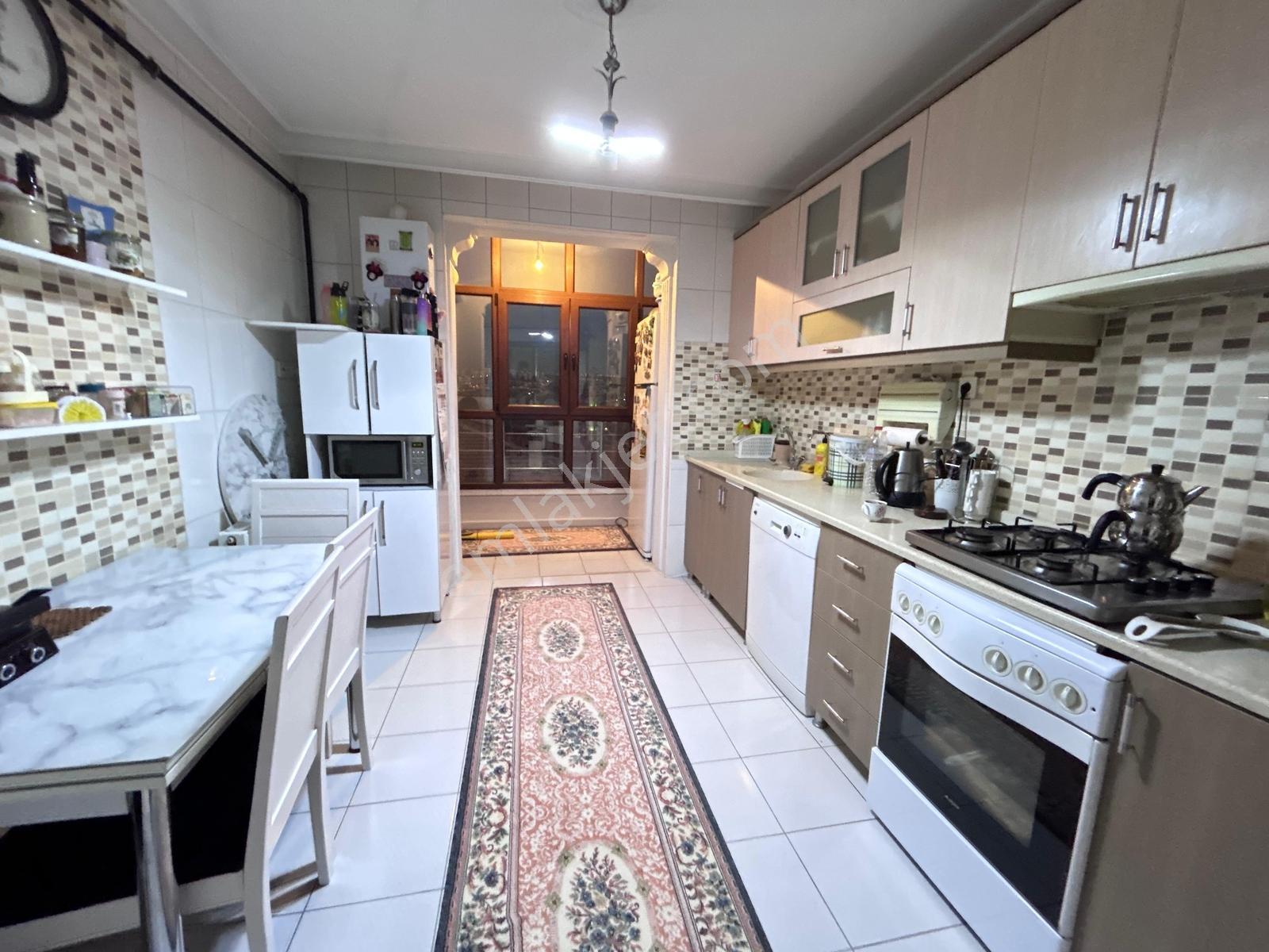 Lider Emlak'tan Manzaralı 140 M2 3+1 Satılık Daire - Görsel 3