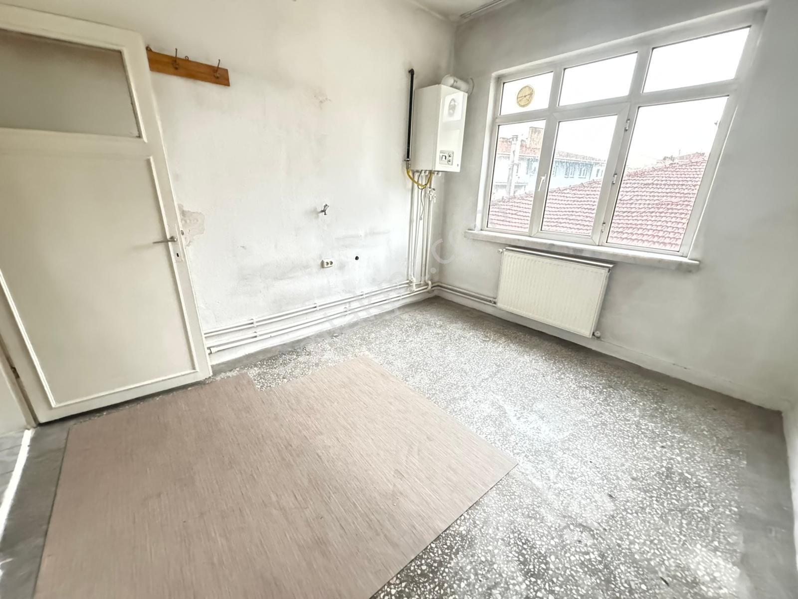 Lider Emlak'tan Malazgirt Caddesi Üzerinde 3+1 Kiralık Daire - Görsel 28