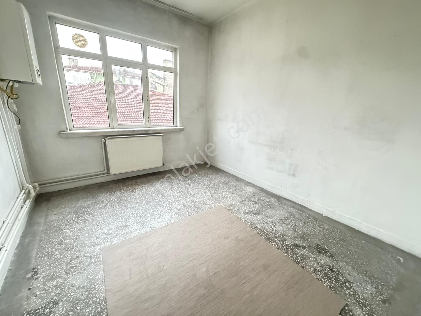 Lider Emlak'tan Malazgirt Caddesi Üzerinde 3+1 Kiralık Daire - Görsel 23