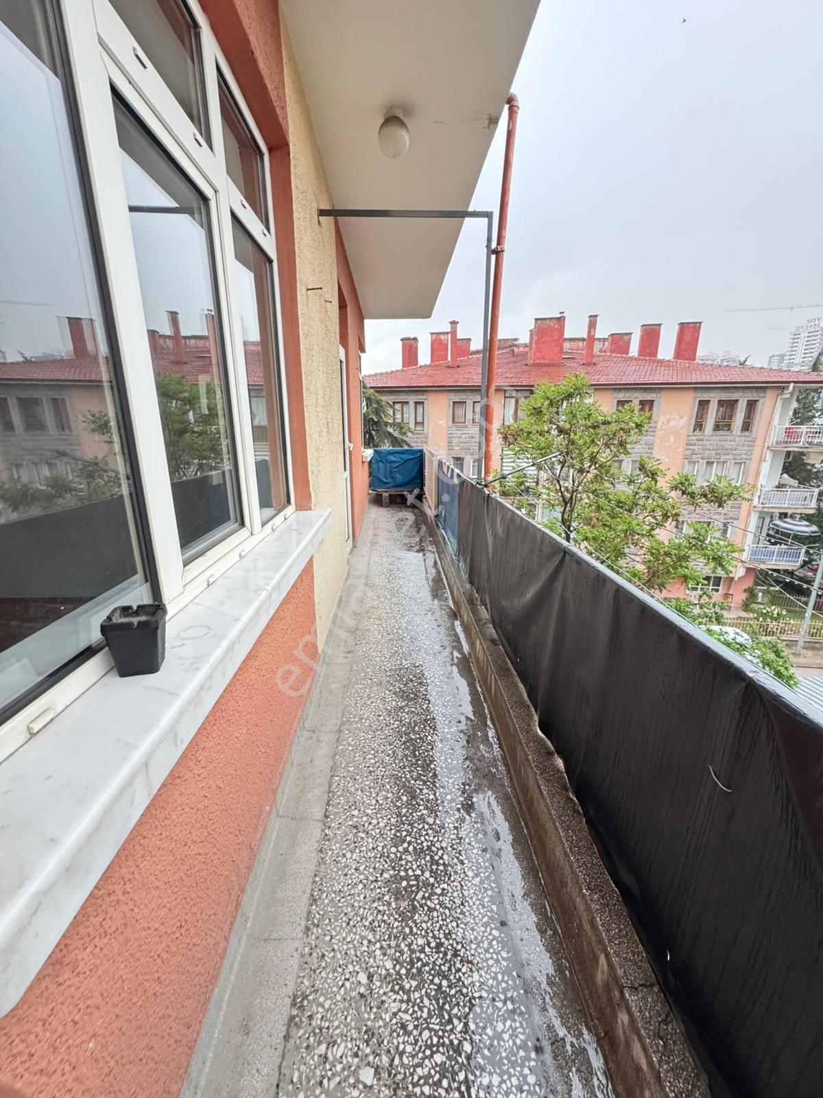 Lider Emlak'tan Malazgirt Caddesi Üzerinde 3+1 Kiralık Daire - Görsel 31