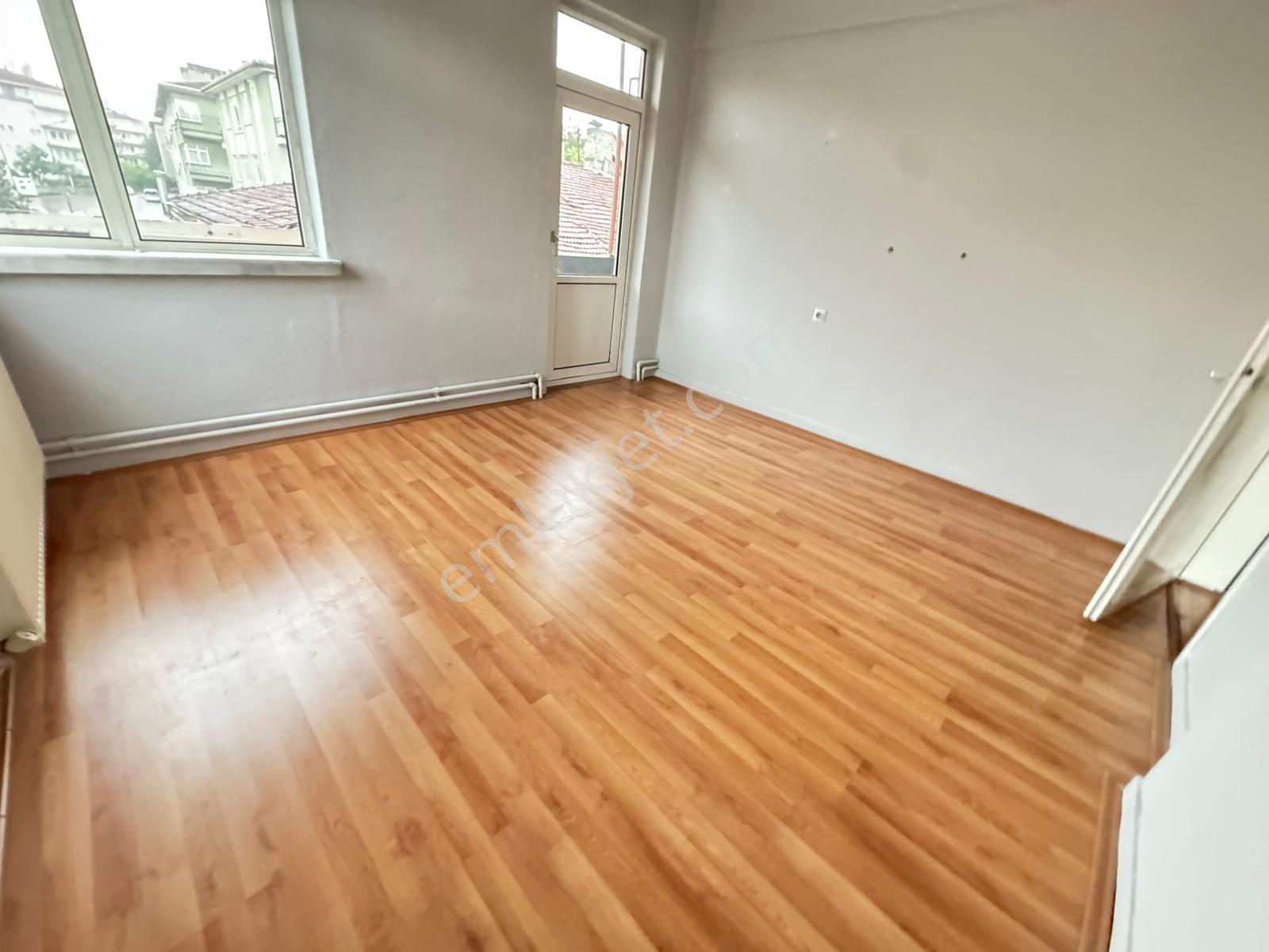 Lider Emlak'tan Malazgirt Caddesi Üzerinde 3+1 Kiralık Daire - Görsel 22