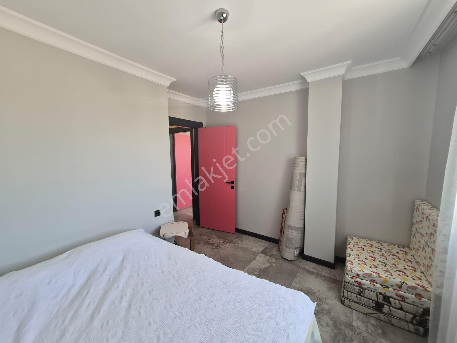 Seferihisar Camikebirde Full Eşyalı Otoparklı 1+1 - Görsel 24