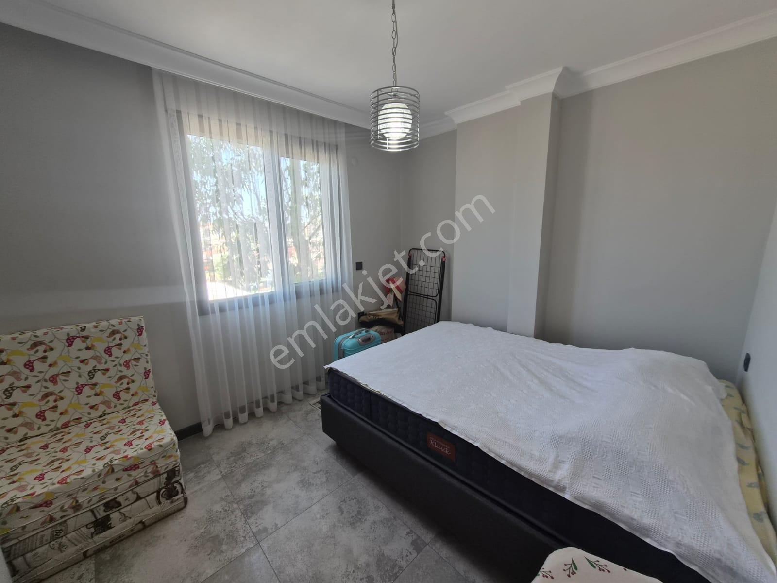 Seferihisar Camikebirde Full Eşyalı Otoparklı 1+1 - Görsel 23