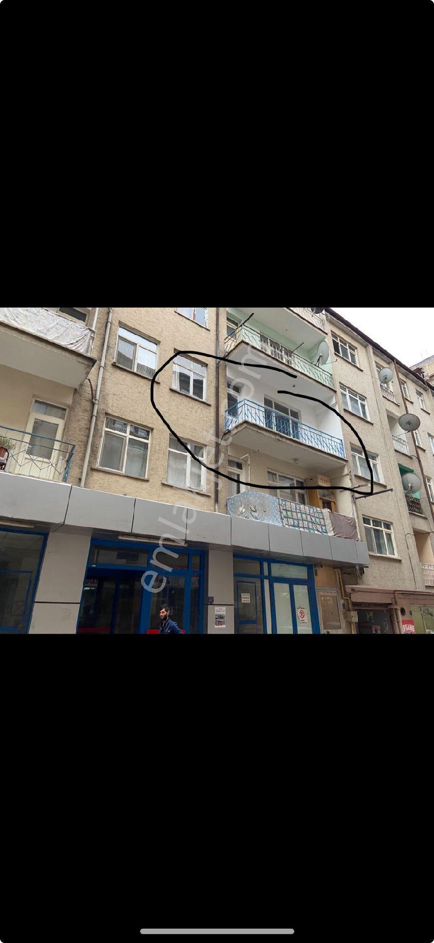Eşyalı Üniversite Mahallesinde Satılık Daire