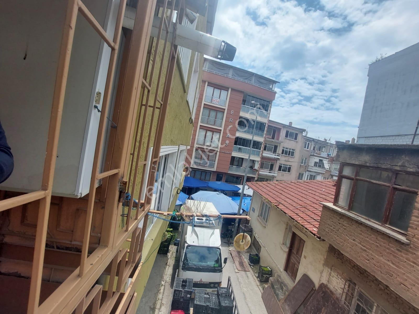 Gemlik Merkezde 5 Kat İmarlı 2 Katlı Müstakil Ev 2+1 - Görsel 17