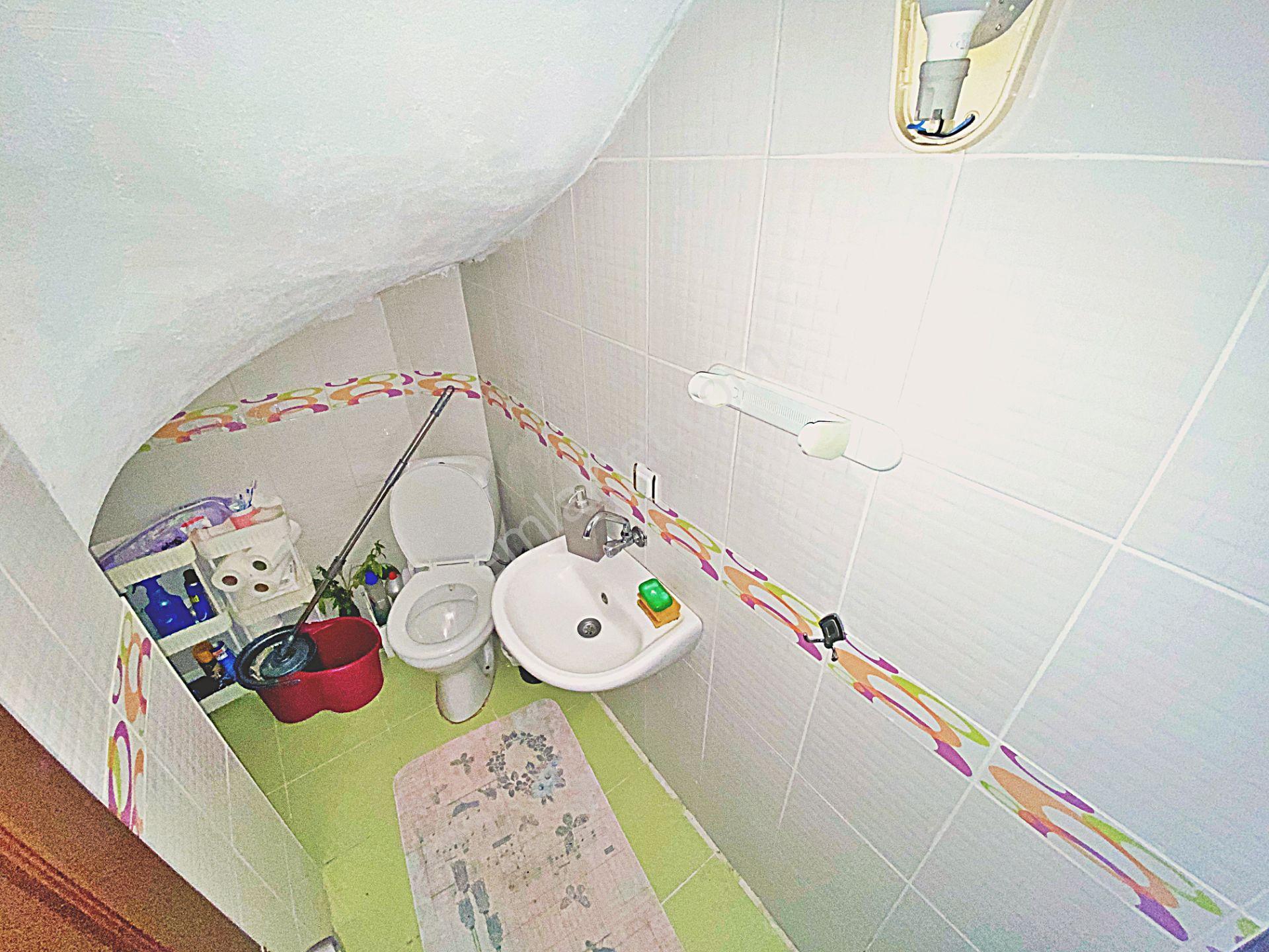 Gürede Gültaş Emlaktan Satılık 3+1 Geniş Bahçeli Verandalı Villa - Görsel 17