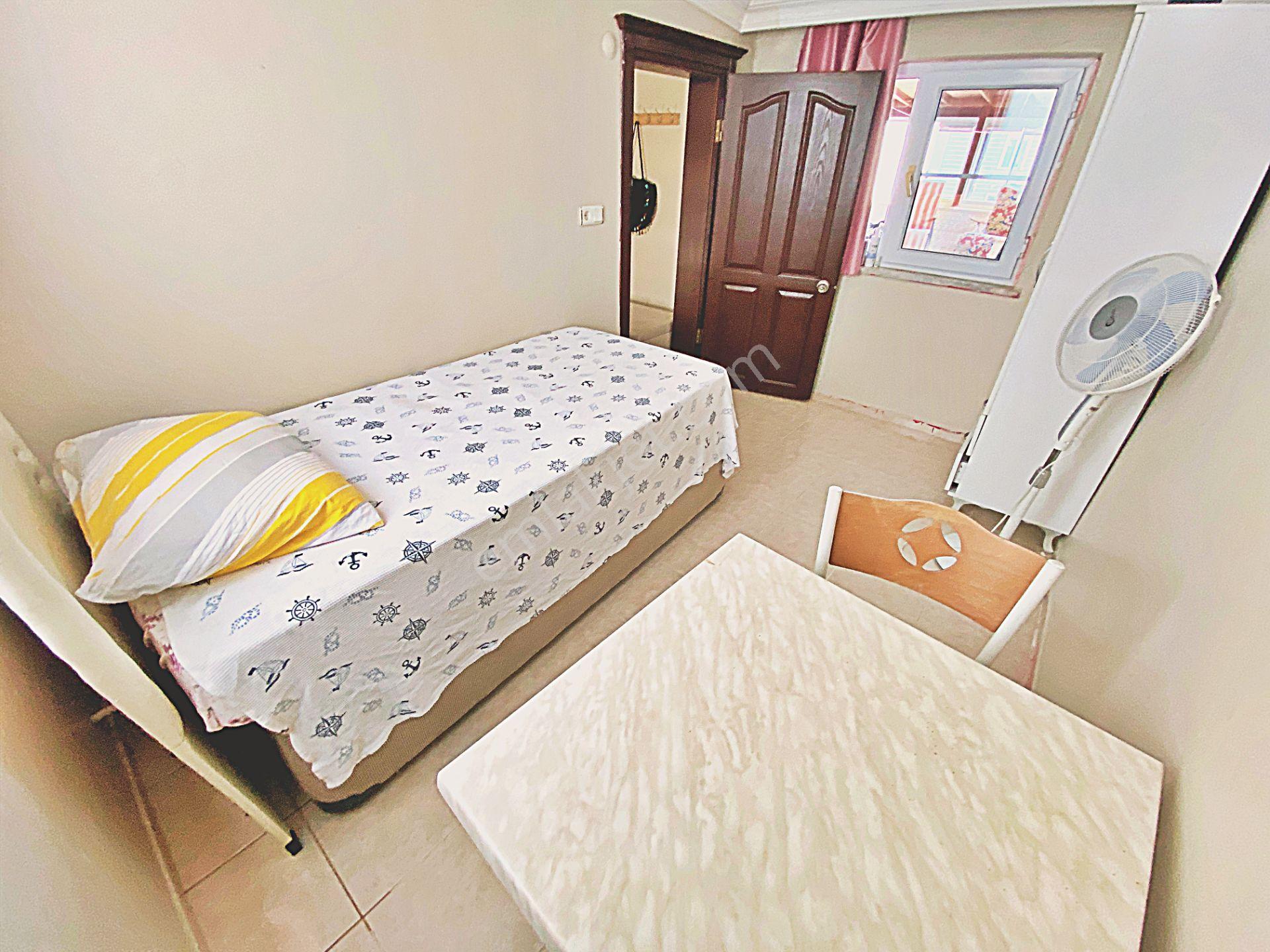 Gürede Gültaş Emlaktan Satılık 3+1 Geniş Bahçeli Verandalı Villa - Görsel 24