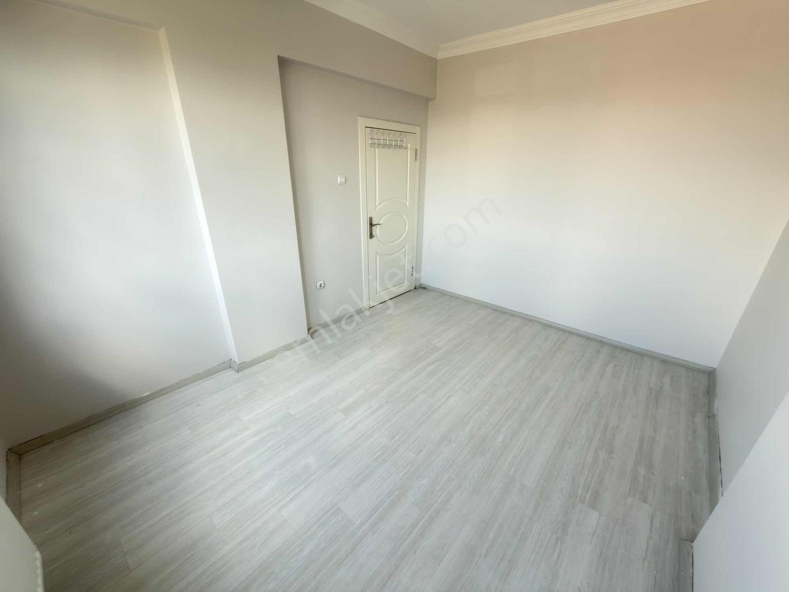 Oğulbey'den Aşağı Eğlencede 3+1 Yapılı Orta Kat Ankara Manzaralı - Görsel 23