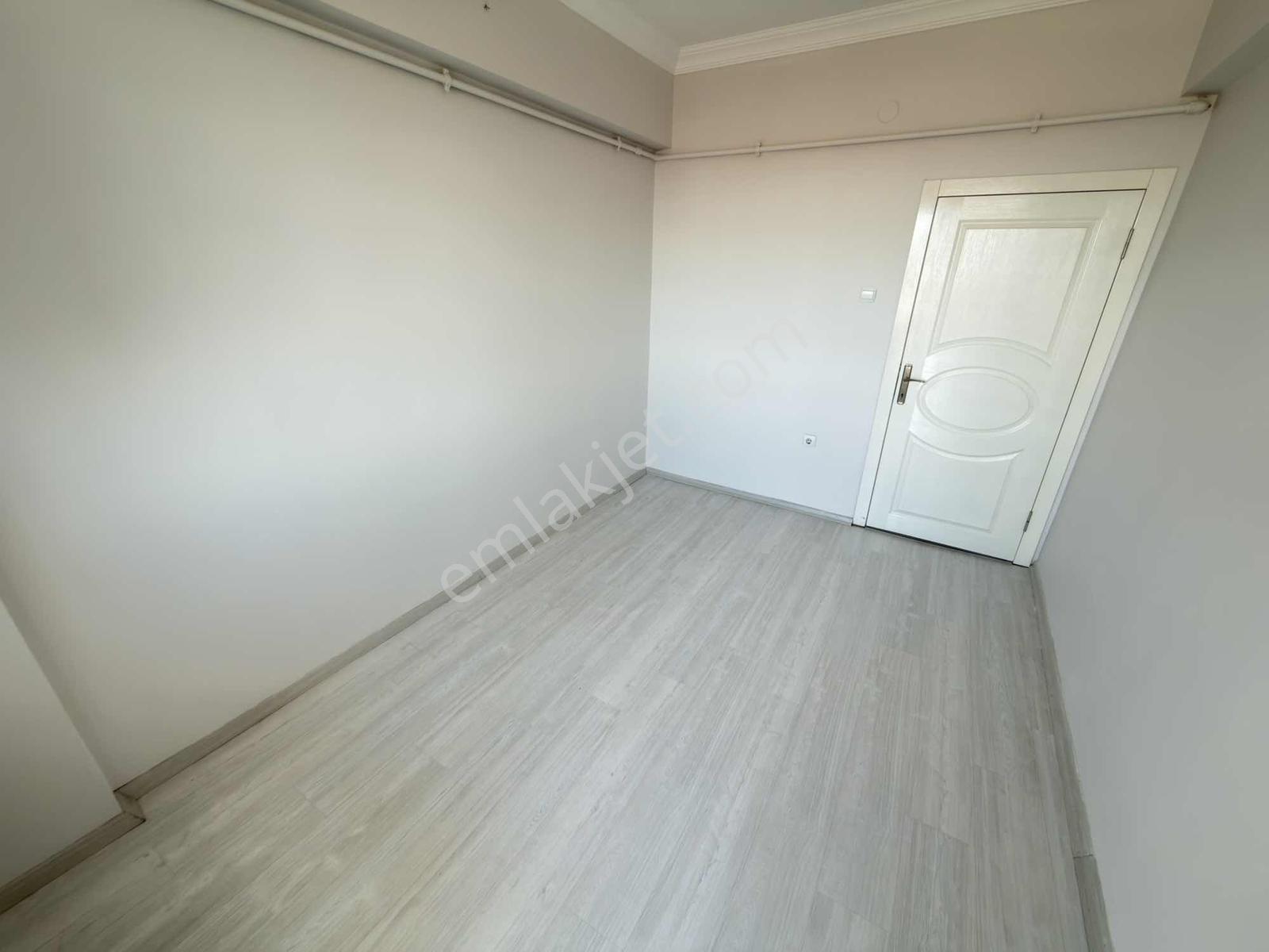 Oğulbey'den Aşağı Eğlencede 3+1 Yapılı Orta Kat Ankara Manzaralı - Görsel 6