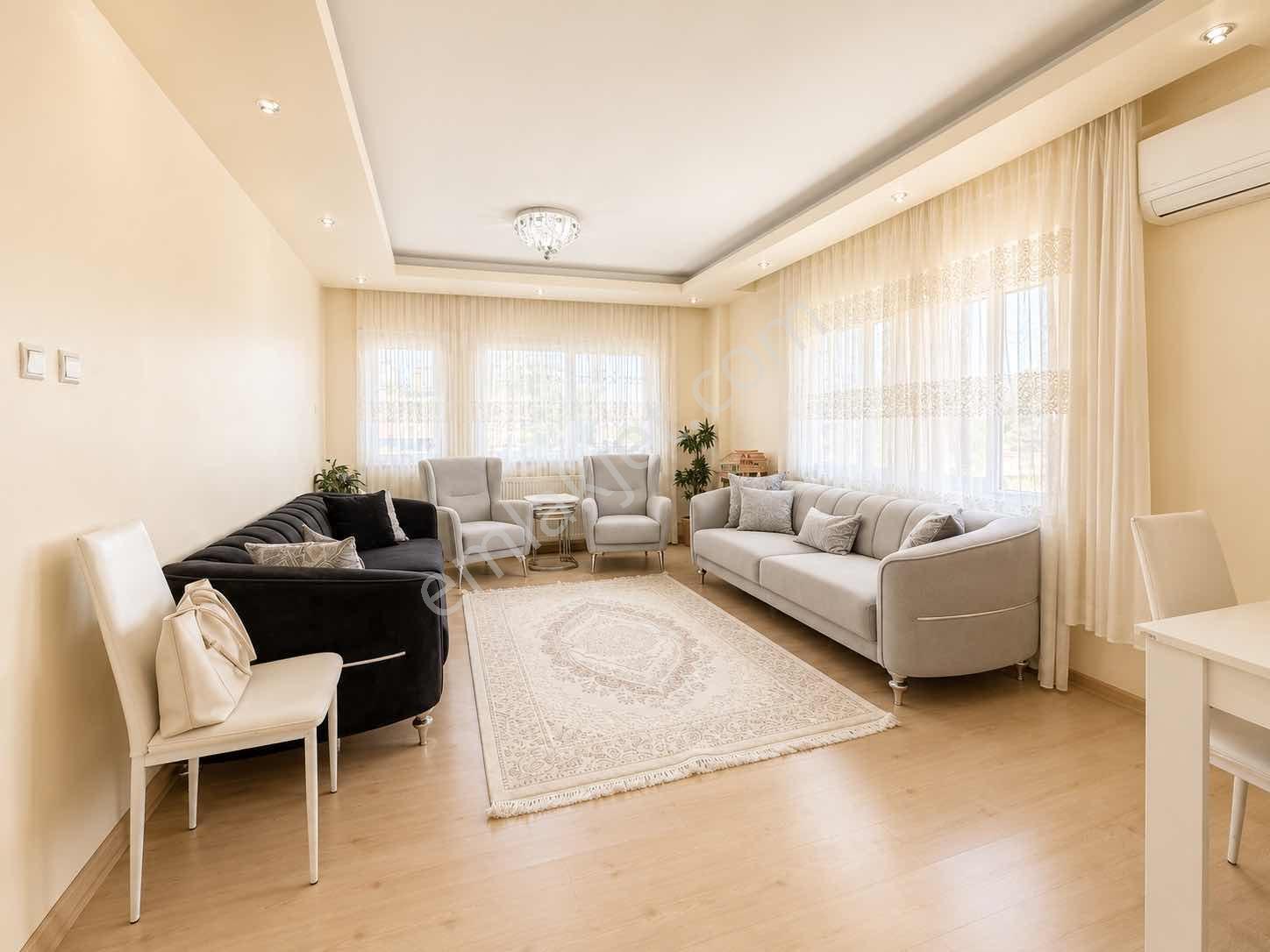 Aktiften Ana Cadde Üzerinde Güney Cepheli 3+1 - Görsel 8