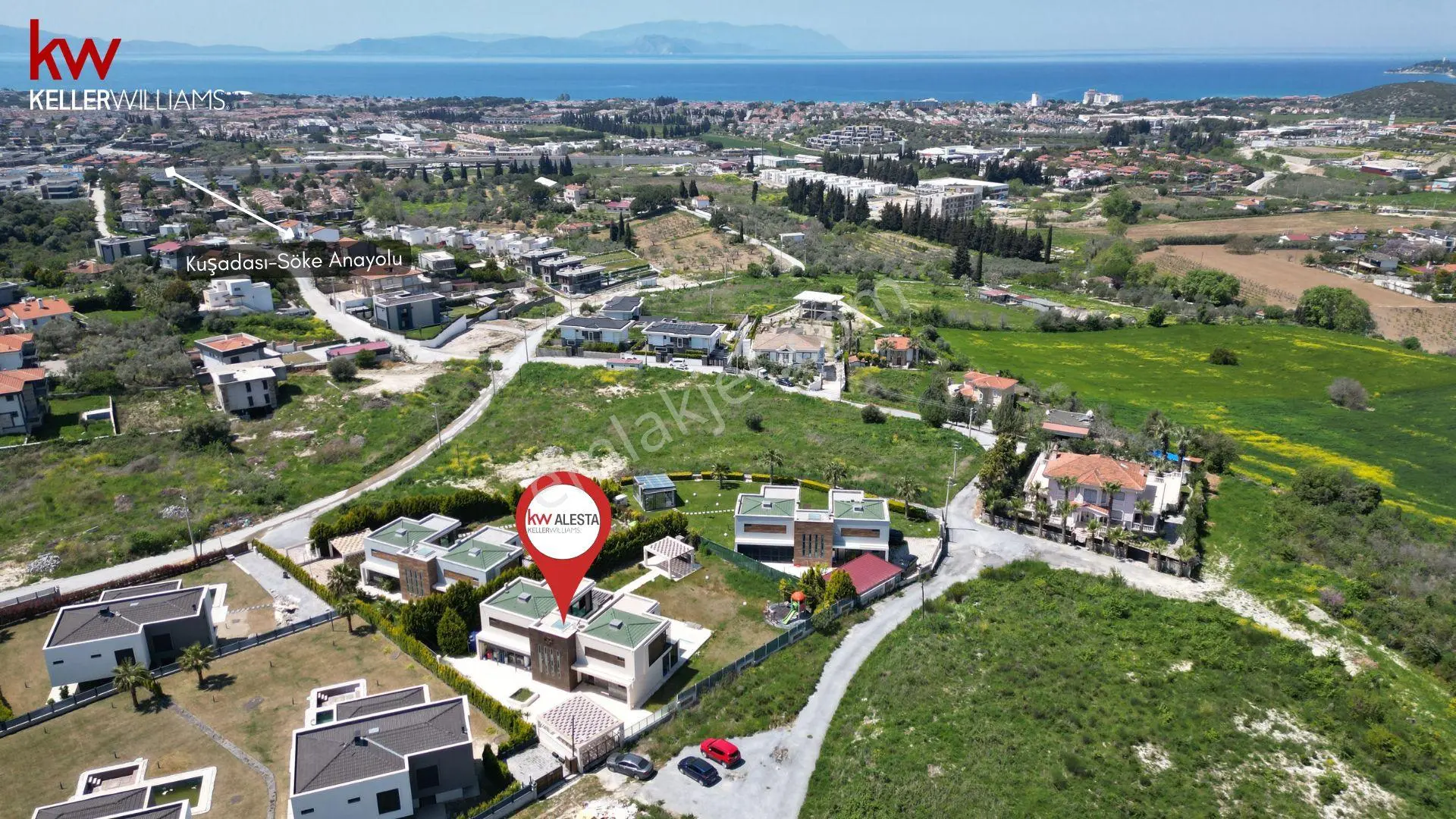 Kuşadası Karaova'da Müstakil Parsel Özel Havuzlu 5+1 Lüks Villa - Görsel 4