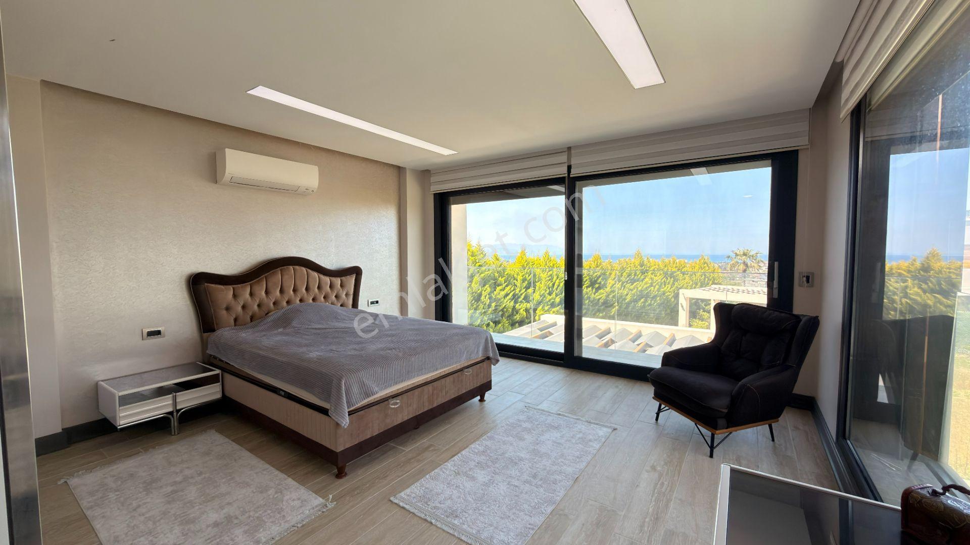 Kuşadası Karaova'da Müstakil Parsel Özel Havuzlu 5+1 Lüks Villa - Görsel 26