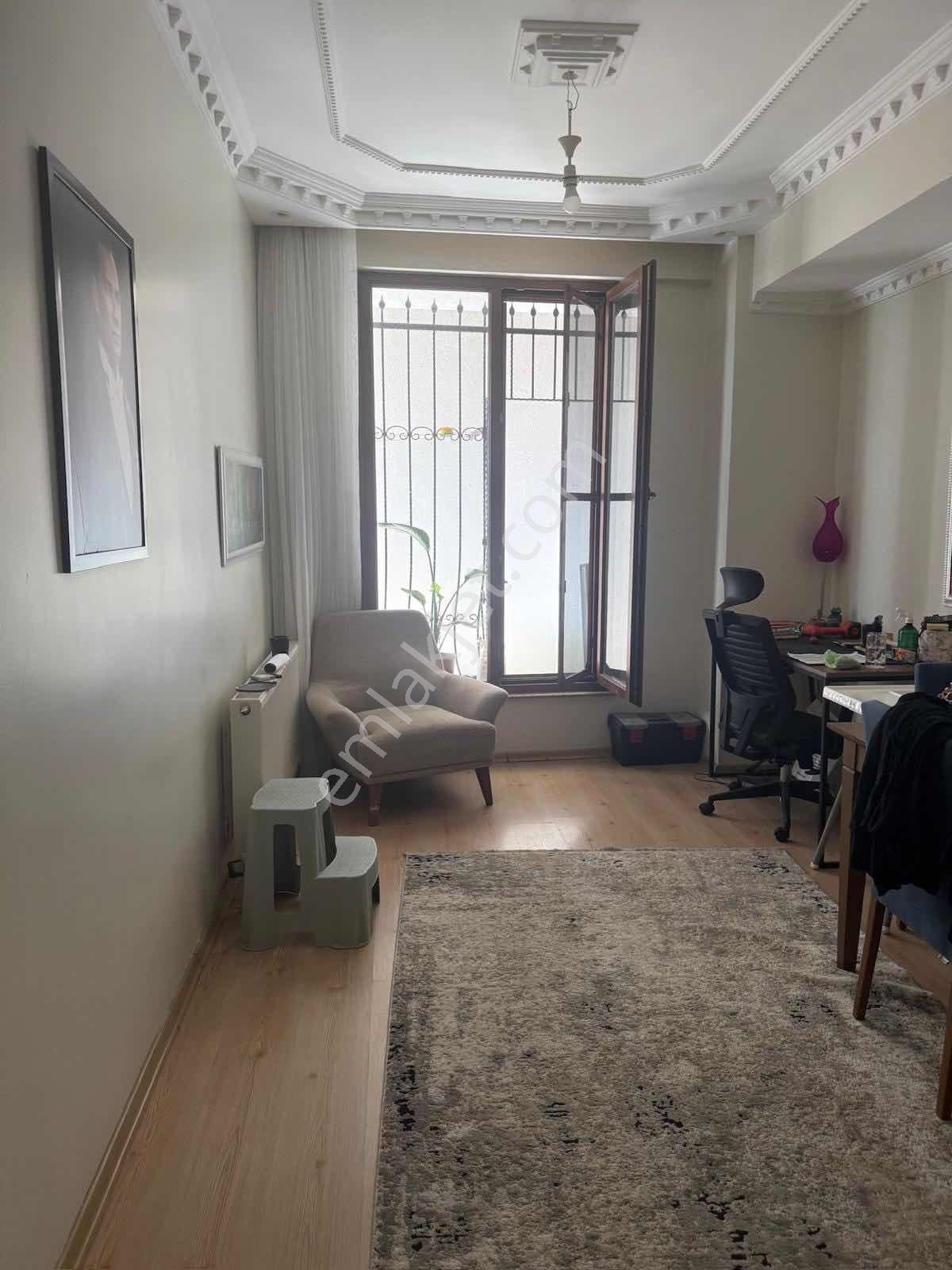 Yeşilova Geniş 2+1 Satılık Daire (florya Metrobüs 3 Dk.) - Görsel 9