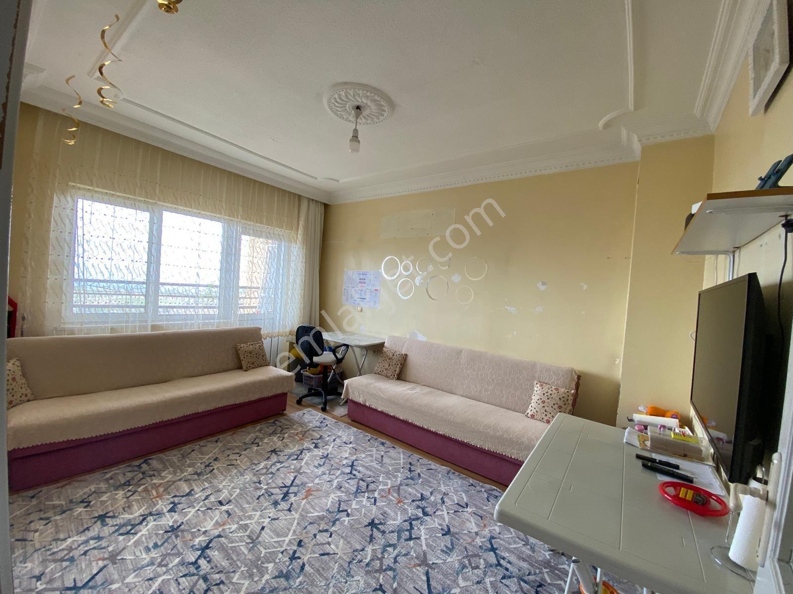 Doğar'dan Satılık 2+1 Ön Sıra Üniversite Tokide Bakımlı Daire