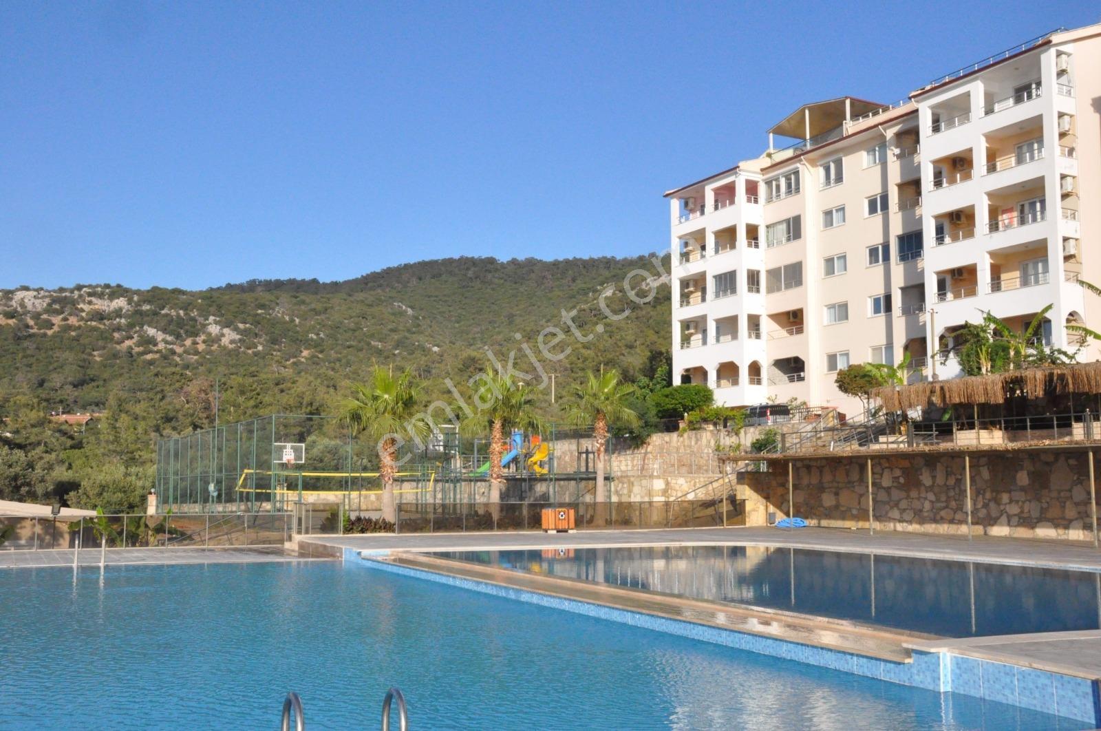 Akbük Ege Yıldızı Sitesinde Eşyalı Yıllık Kiralık Daire - Görsel 24