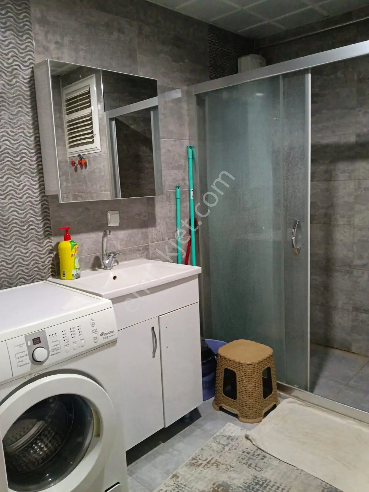 Salihli Merkezde Kiralık 1+1 Eşyalı Daire - Görsel 2