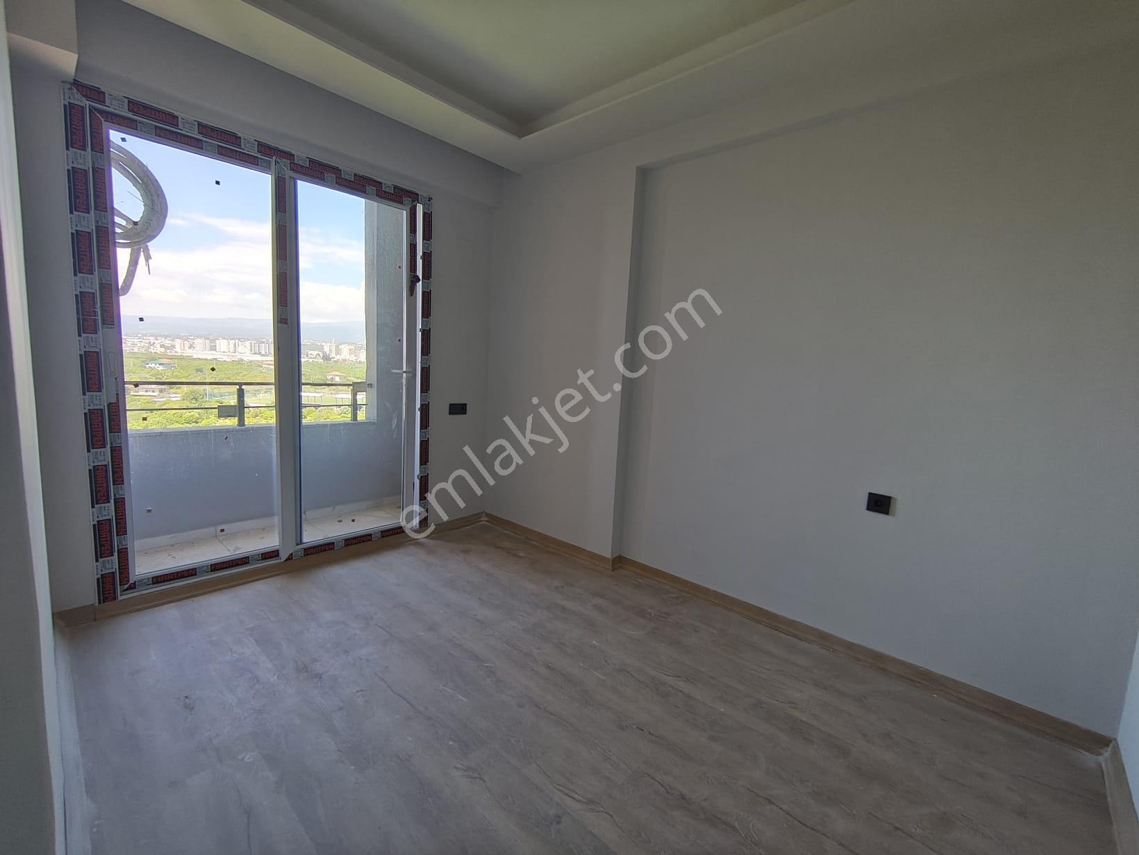 Çeşmeli'de Denize Yürüme Mesafesin'de Havuzlu 2+1 Concept Daire - Görsel 17