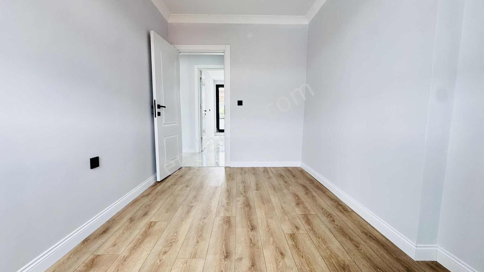 Bağlarbaşı Mah. Tuzla Cad. Yakını 2+1 95m2 Lüks Arakat - Görsel 12