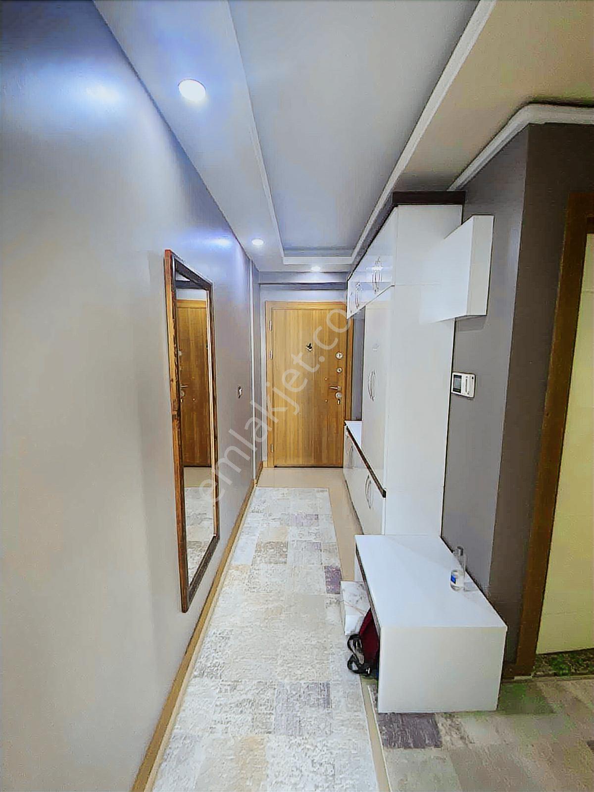 Konyaaltı Hurma'da Havuzlu Binada Eşyalı Kiralık 1+1 Daire - Görsel 6