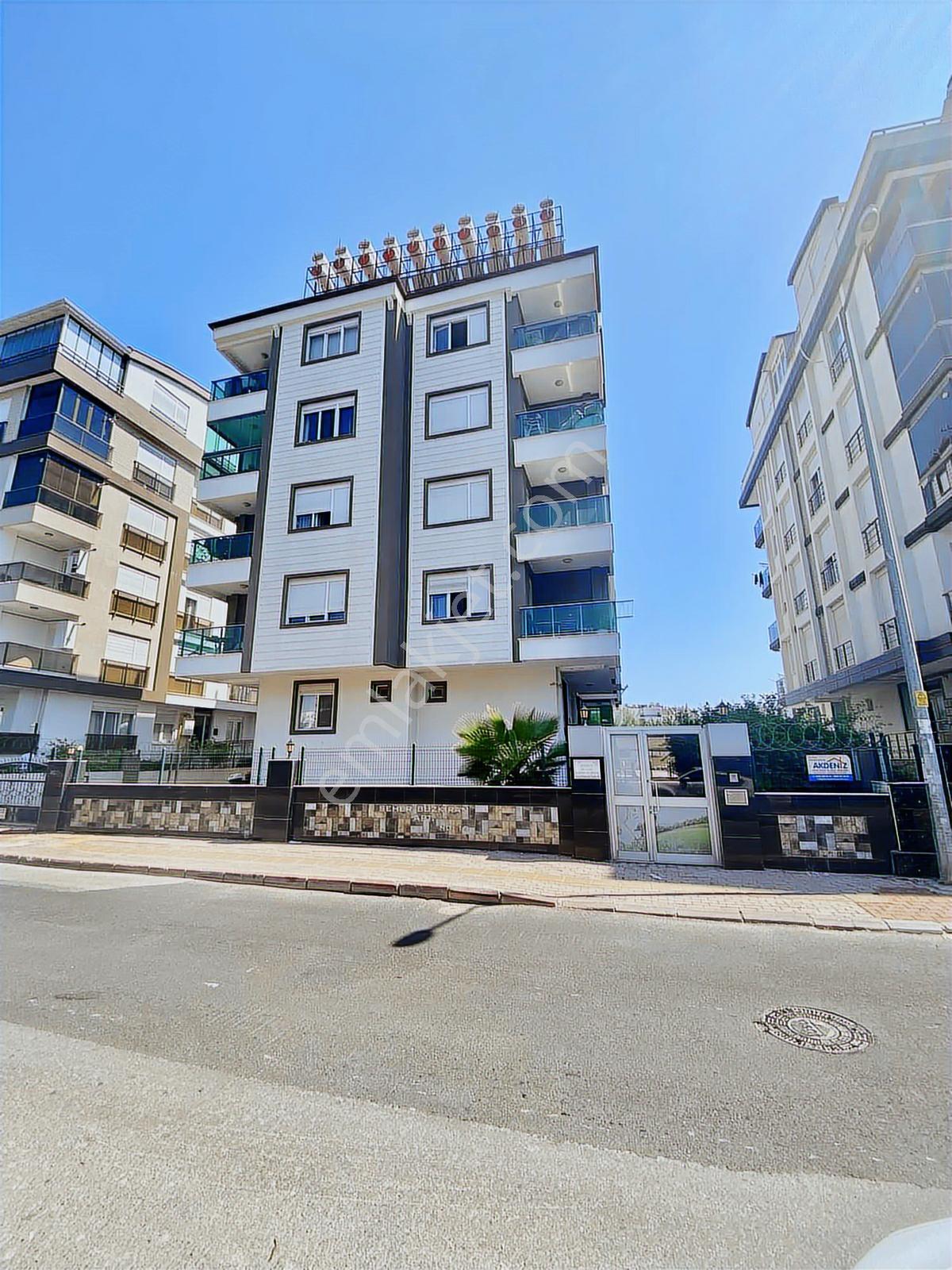 Konyaaltı Hurma'da Havuzlu Binada Eşyalı Kiralık 1+1 Daire - Görsel 9