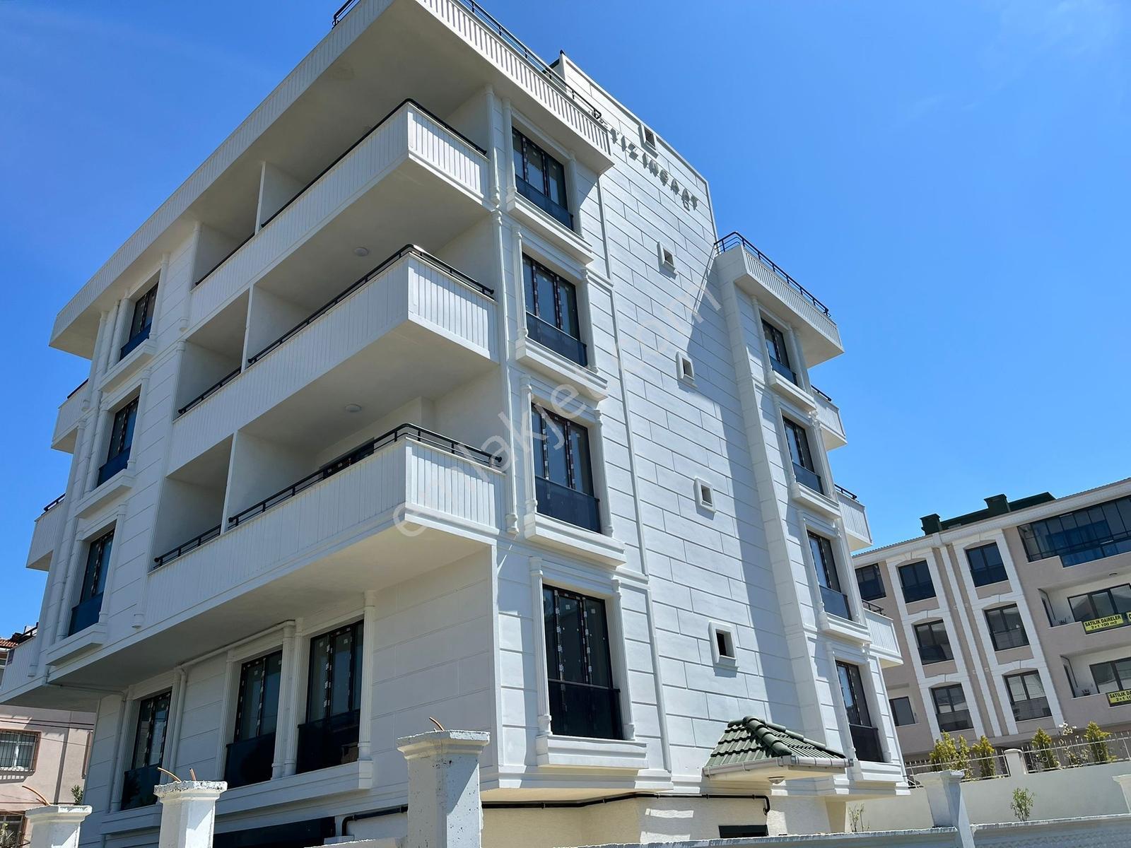 Kumburgaz Köy İçi Satılık Ferah Daire