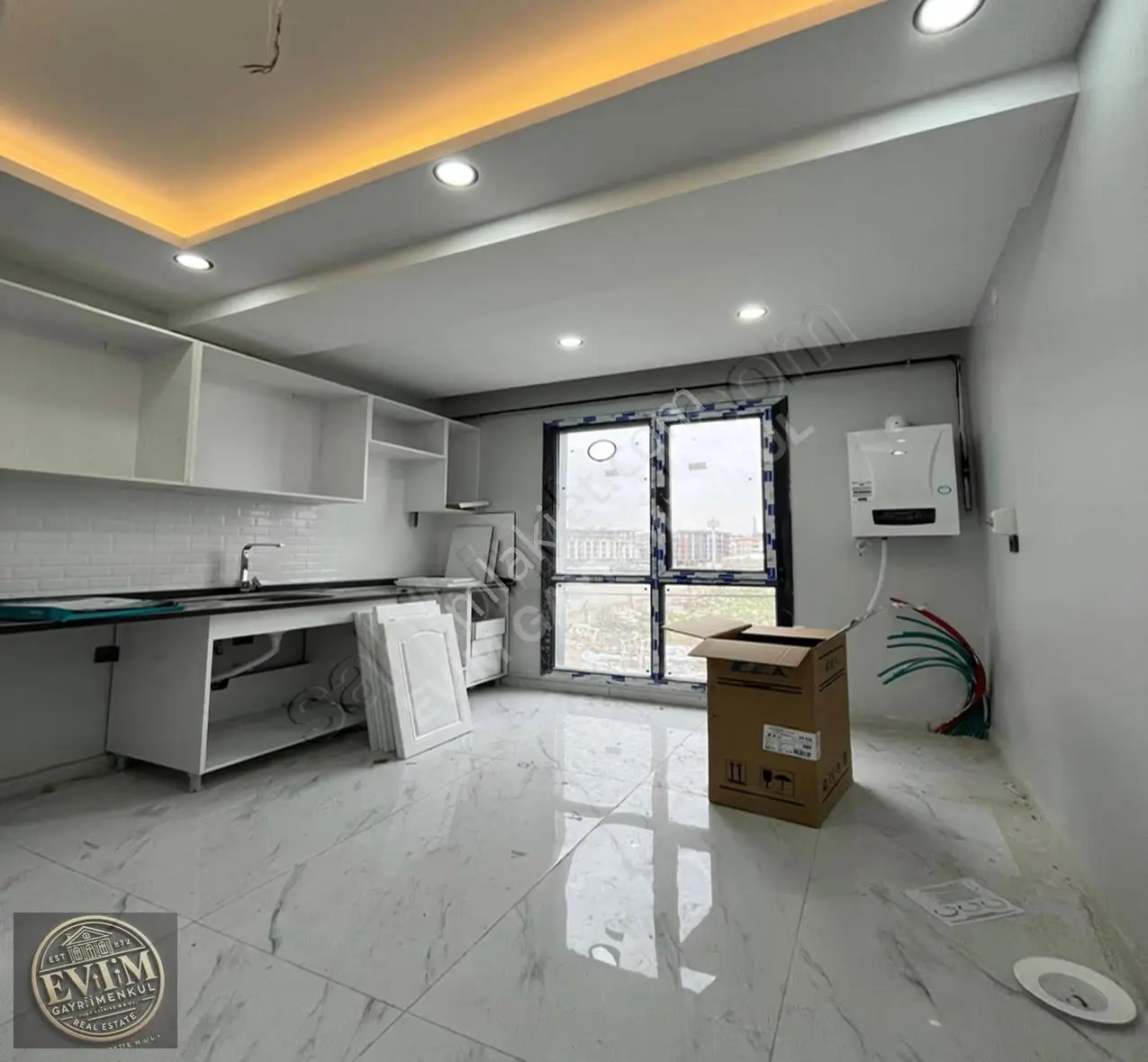 Tepe Bölgesnde Kombi+ankaste+cambalkonlu 110m2 2+1 Satılık Daire - Görsel 5