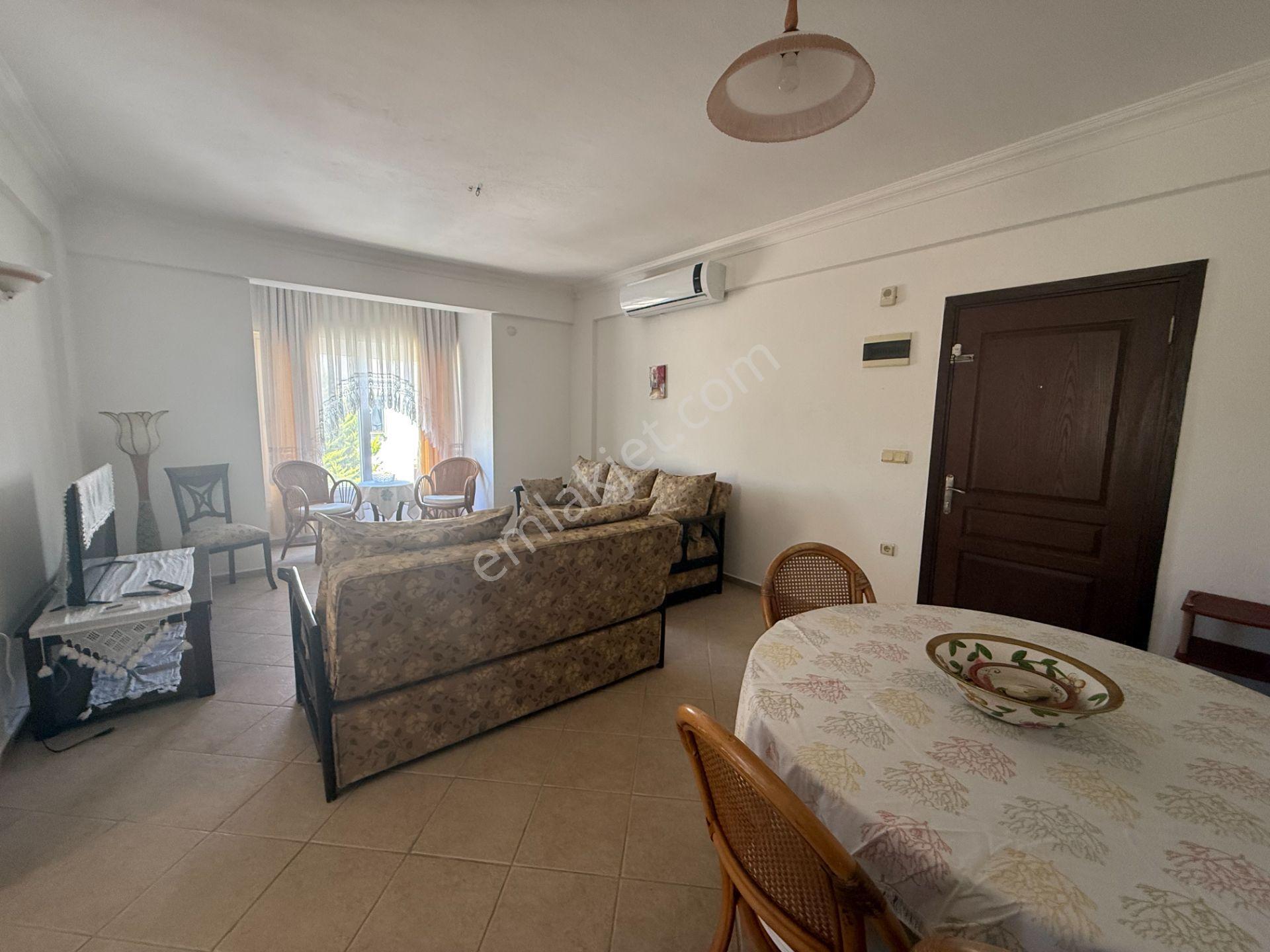 Cemal Emlak'tan Bodrum Turgutreis Merkezde Eşyalı Kiralık 2+1 Orta Kat Daire - Görsel 5