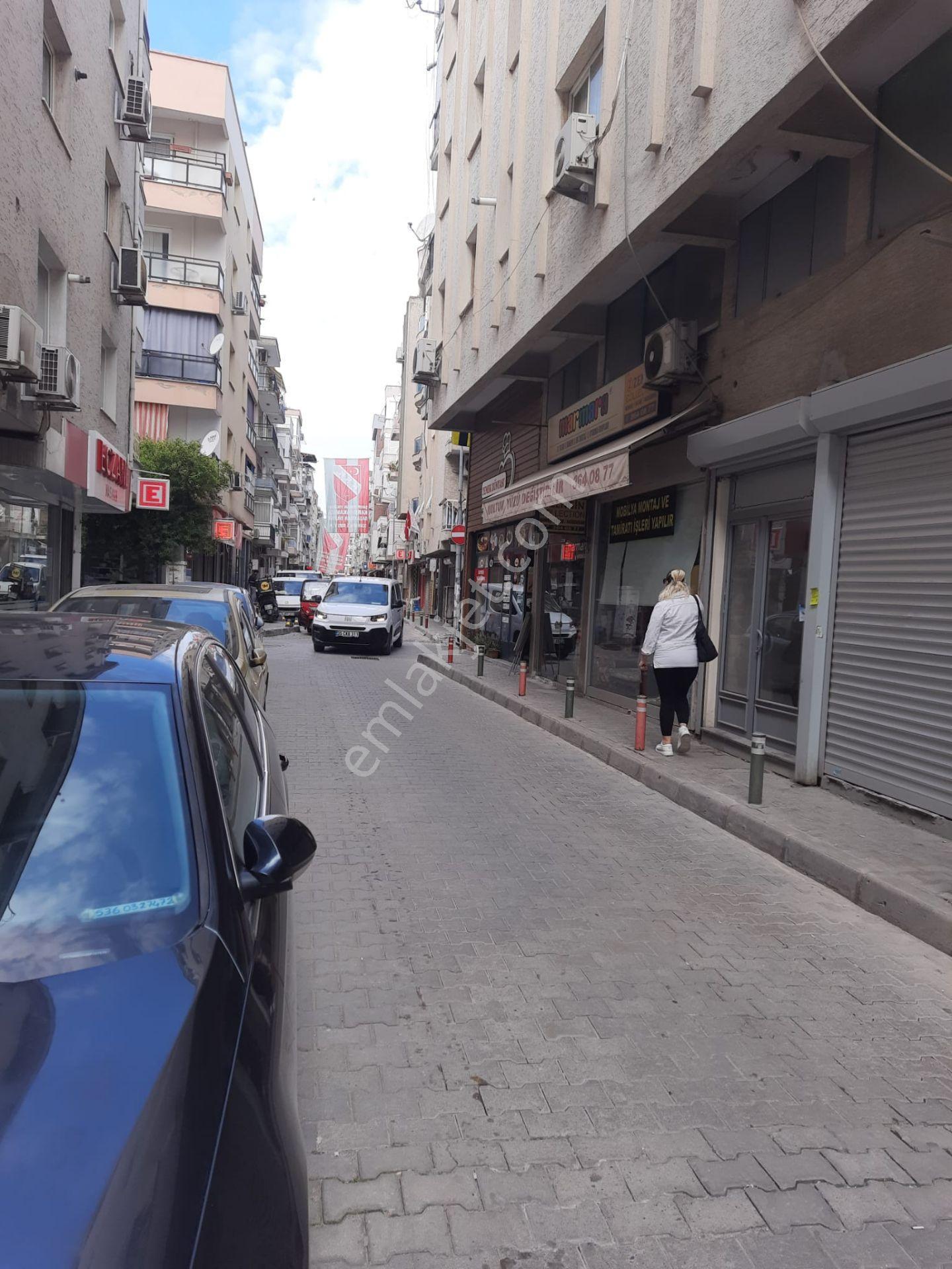 R93- Karşıyakada Sahil Ve Çarşı Yakını 2+1 Satılık Daire !!! - Görsel 3