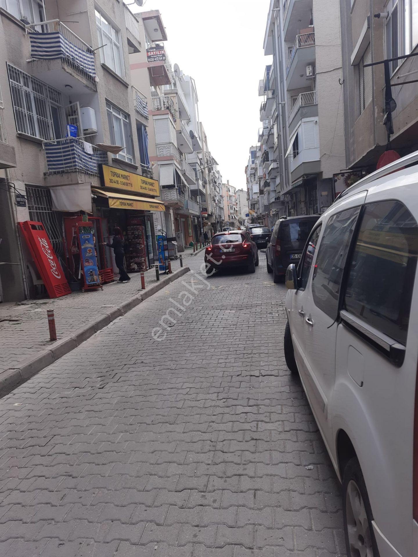 R93- Karşıyakada Sahil Ve Çarşı Yakını 2+1 Satılık Daire !!! - Görsel 4