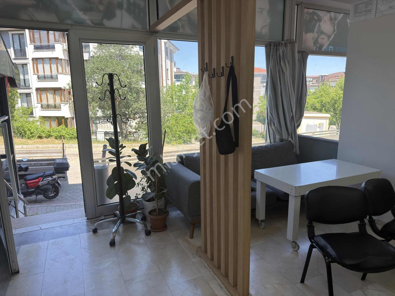 Çakmak'ta Cadde Üstü Kiralık Önü Açık İş Yerimiz - Görsel 14