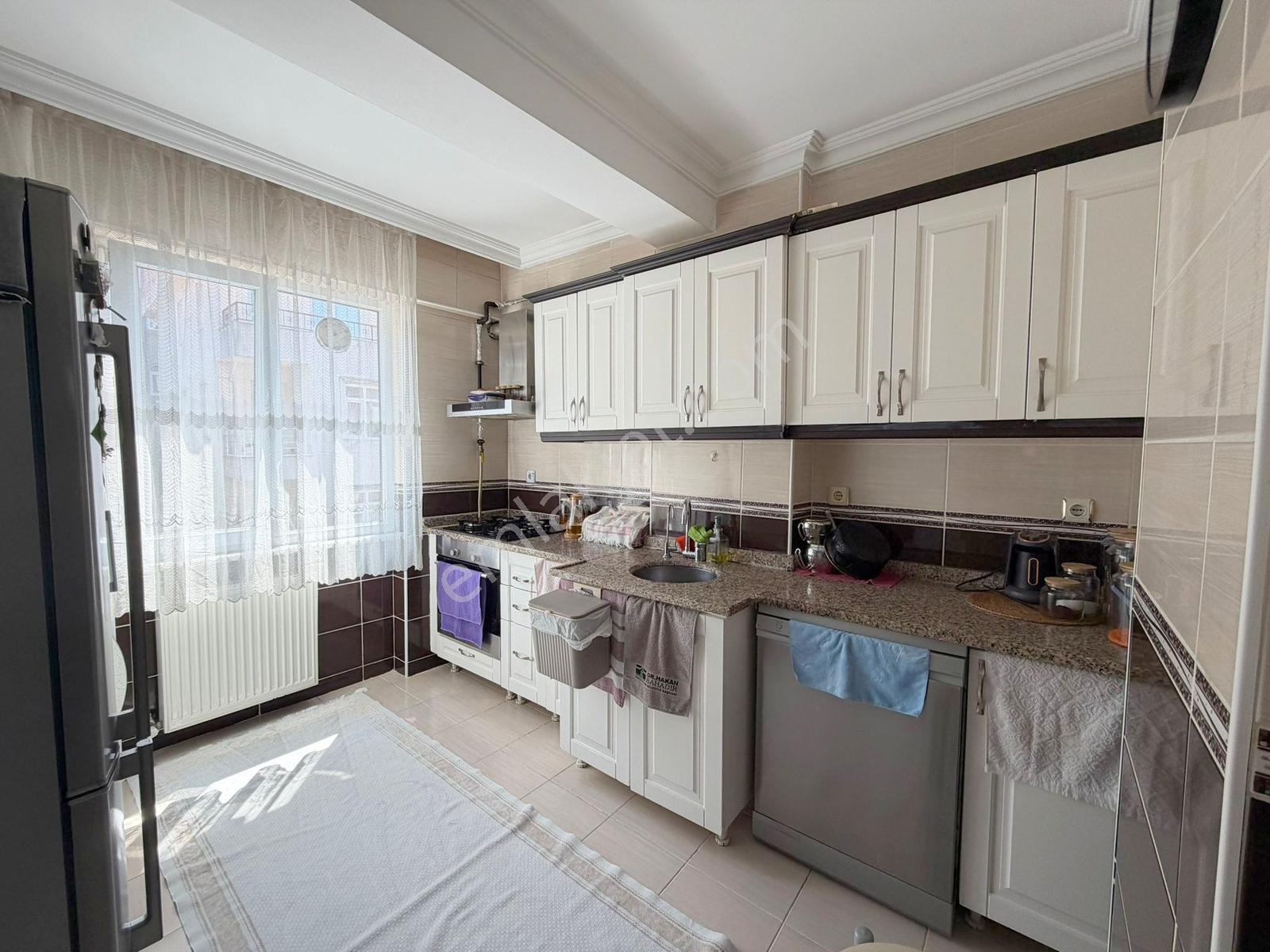 İsa Gayrimenkulden Çetinkaya Avm Yakını 2+1 Kullanışlı Ara Kat - Görsel 9