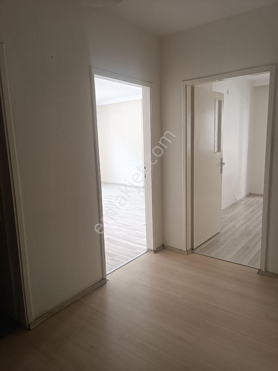Anıl Emlaktan Atatürk Caddesinde 2+1 Asansörlü Kiralık Daire - Görsel 11