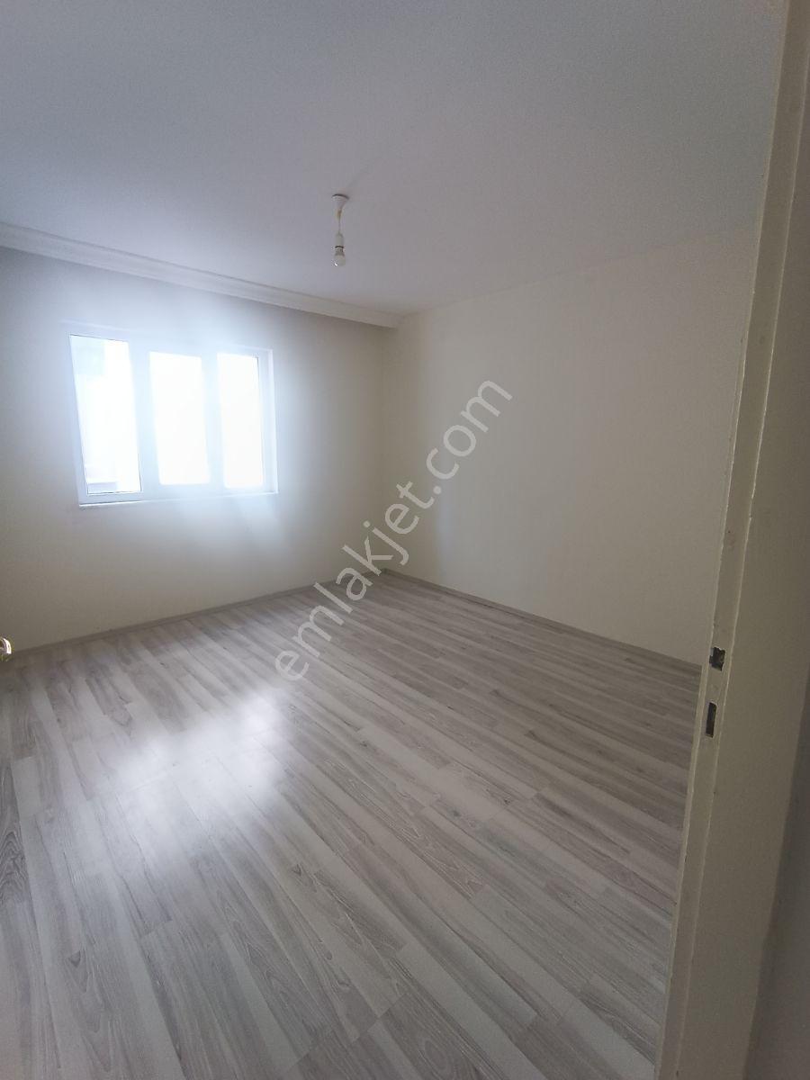 Anıl Emlaktan Atatürk Caddesinde 2+1 Asansörlü Kiralık Daire - Görsel 18