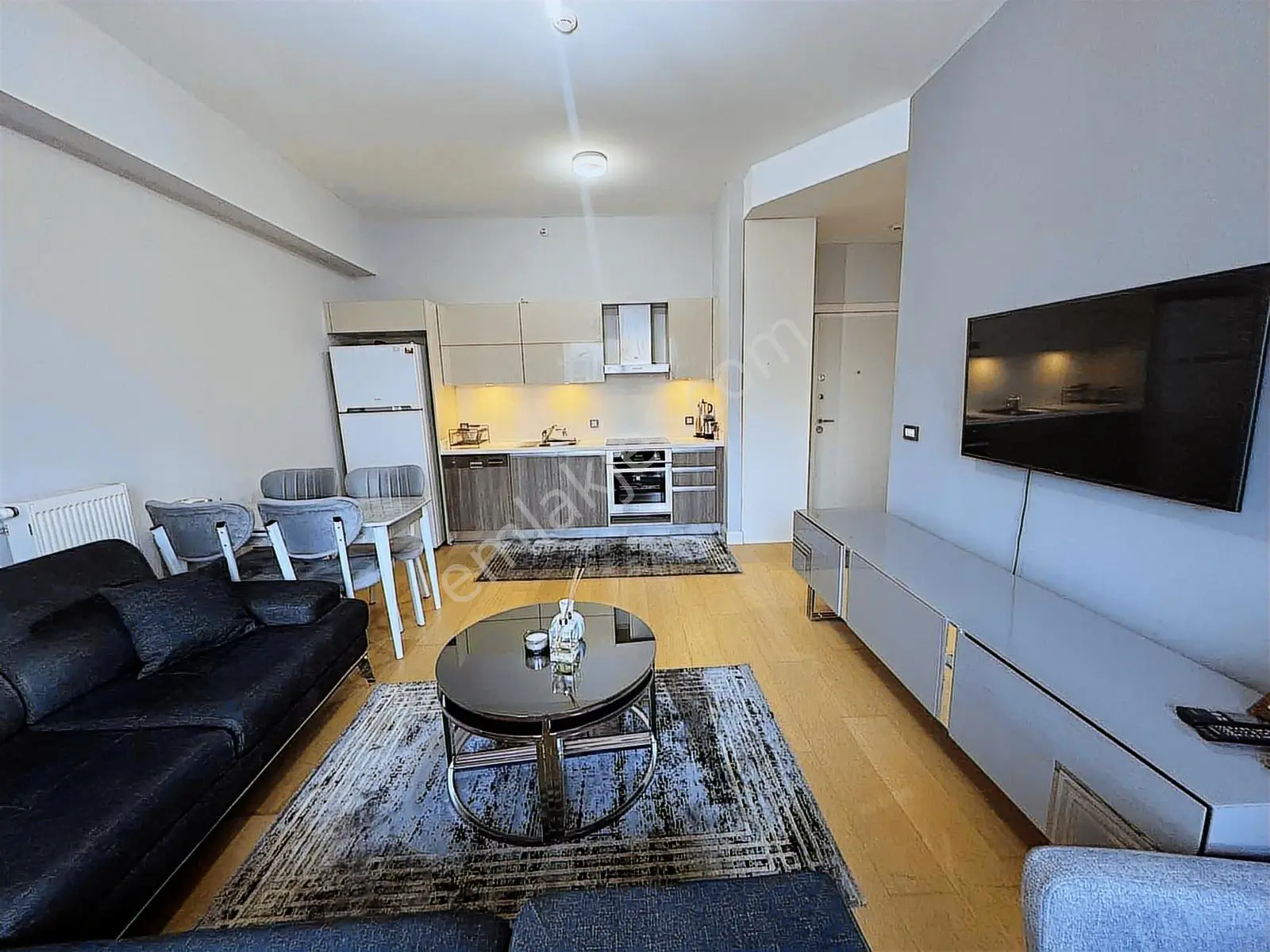 Venezia Mega Rezidansta Avm Mnz Eşyalı Aylık Ödemel Kiralık 1+1