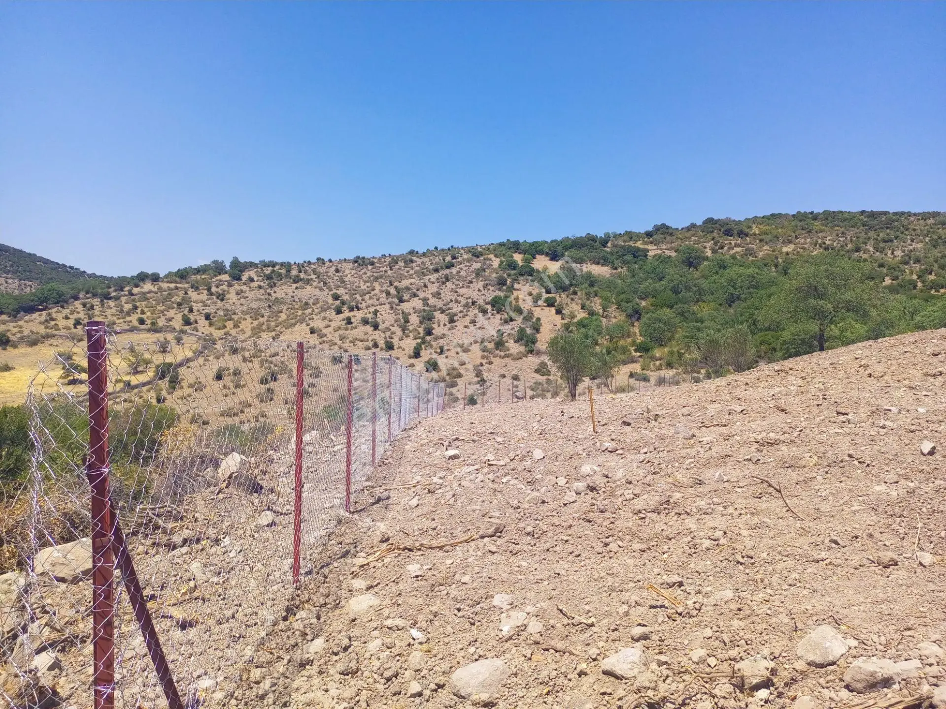 Göl Manzaralı, Yolu Olan, Müstakil Parsel, Tek Tapu 7620m2 Arazimiz Satılıktır - Görsel 3