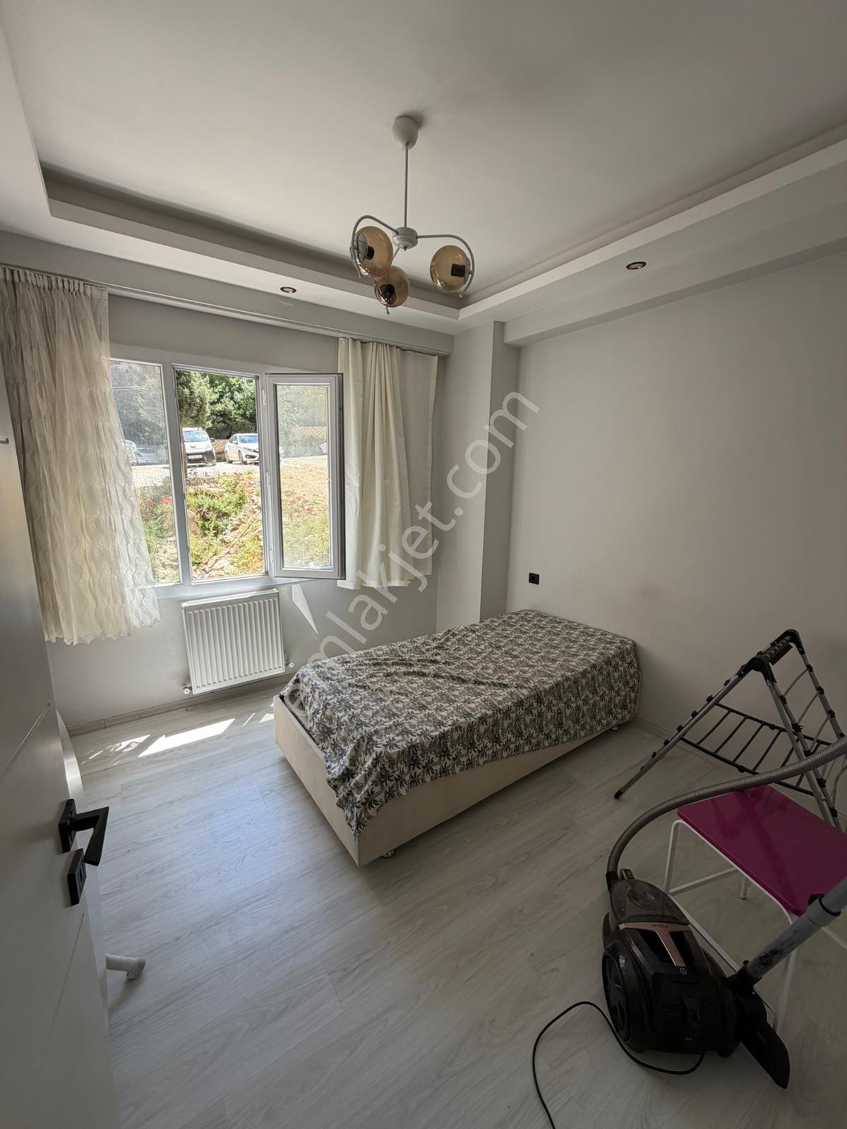 Umut Emlak'tan Şehir Merkezinde Satılık 1+1 Eşyalı Daire - Görsel 5