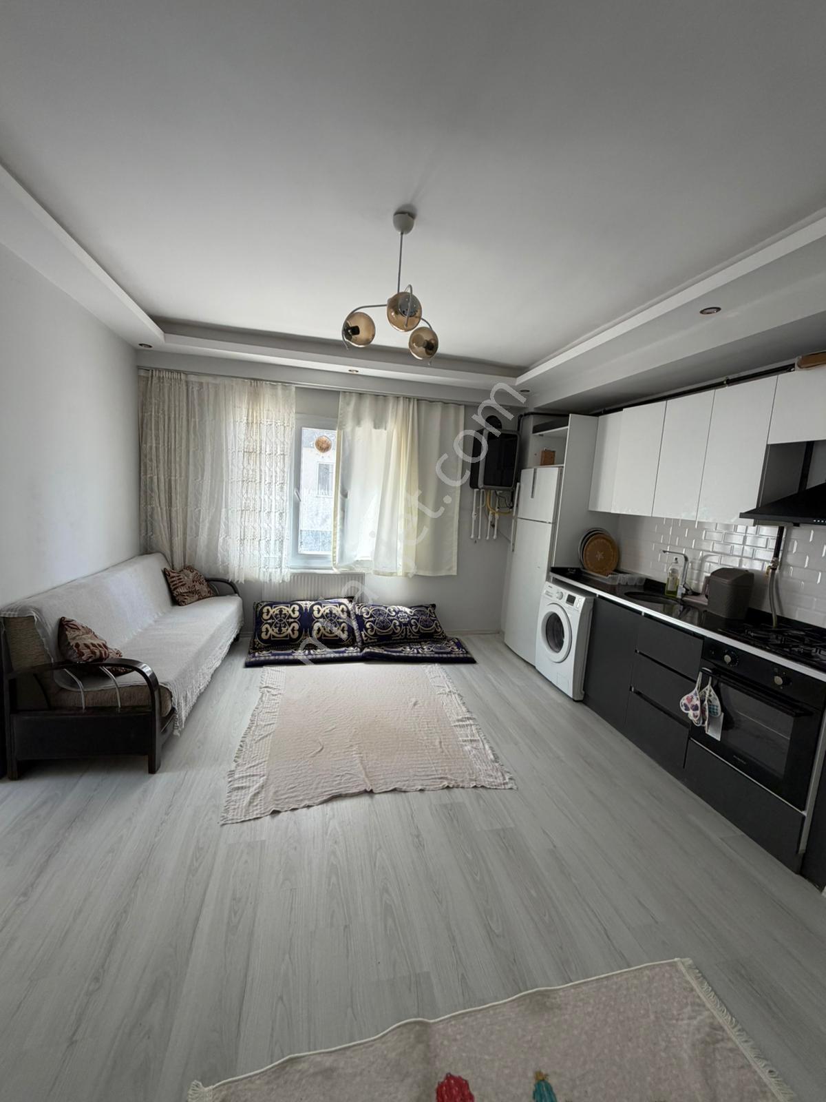 Umut Emlak'tan Şehir Merkezinde Satılık 1+1 Eşyalı Daire - Görsel 3