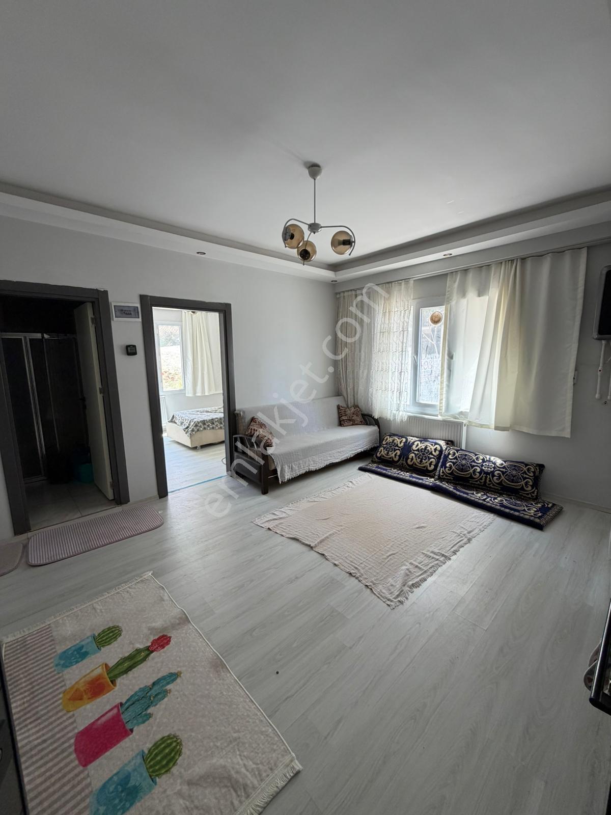 Umut Emlak'tan Şehir Merkezinde Satılık 1+1 Eşyalı Daire - Görsel 10