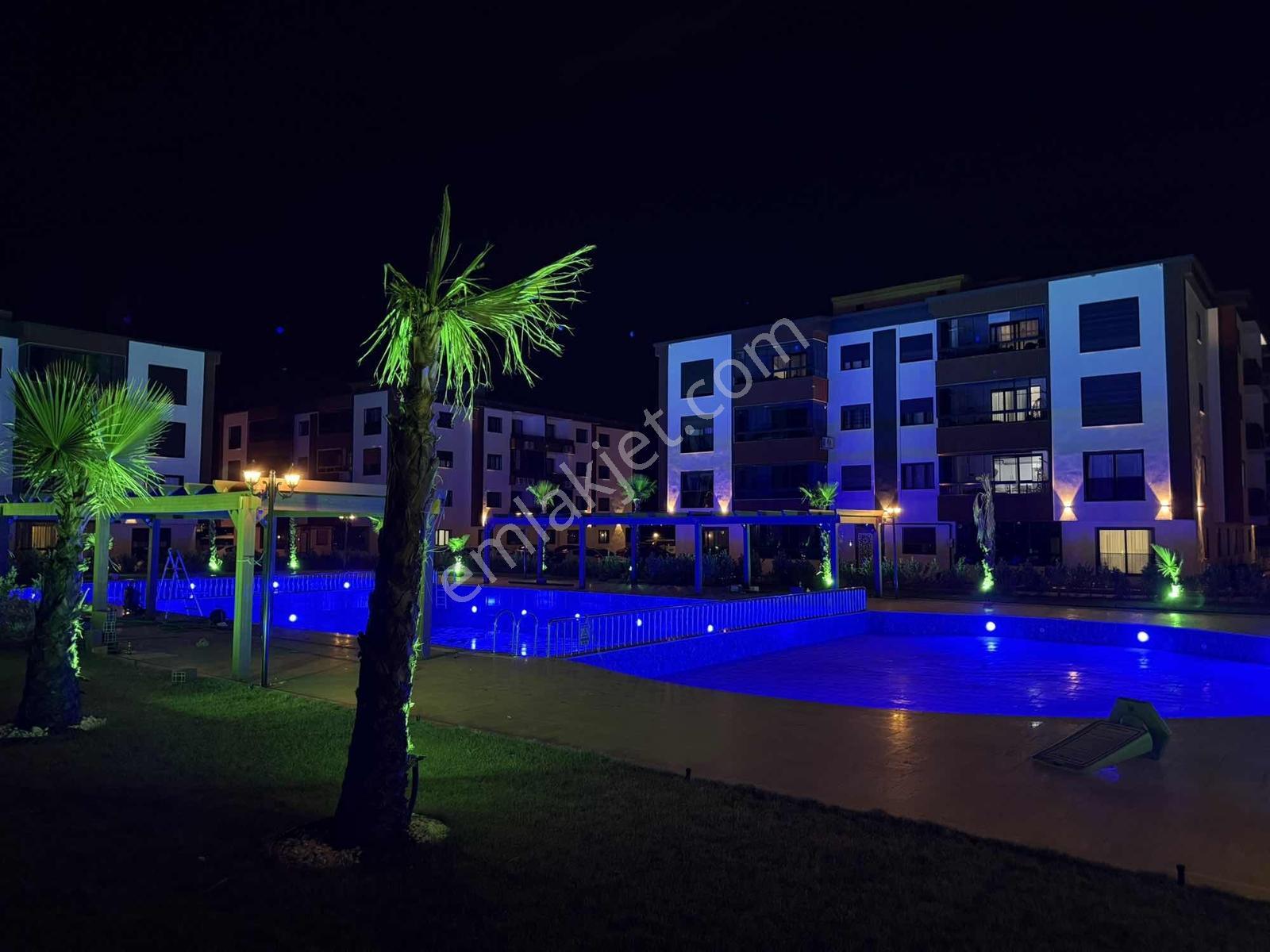 Uygan'dan Muratbey Mah. 190m² 3+1 Havuz & Güvenlik & Çoçuk Parkı
