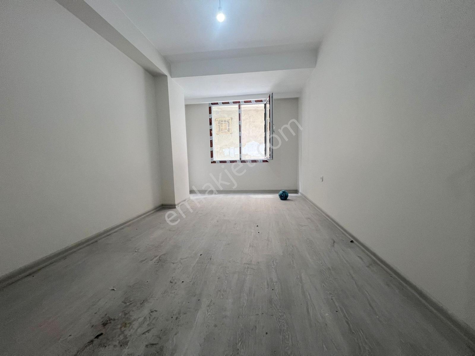 İsa Gayrimenkulden Satılık 2+1 Sıfır Geniş Balkonlu Y.giriş - Görsel 15
