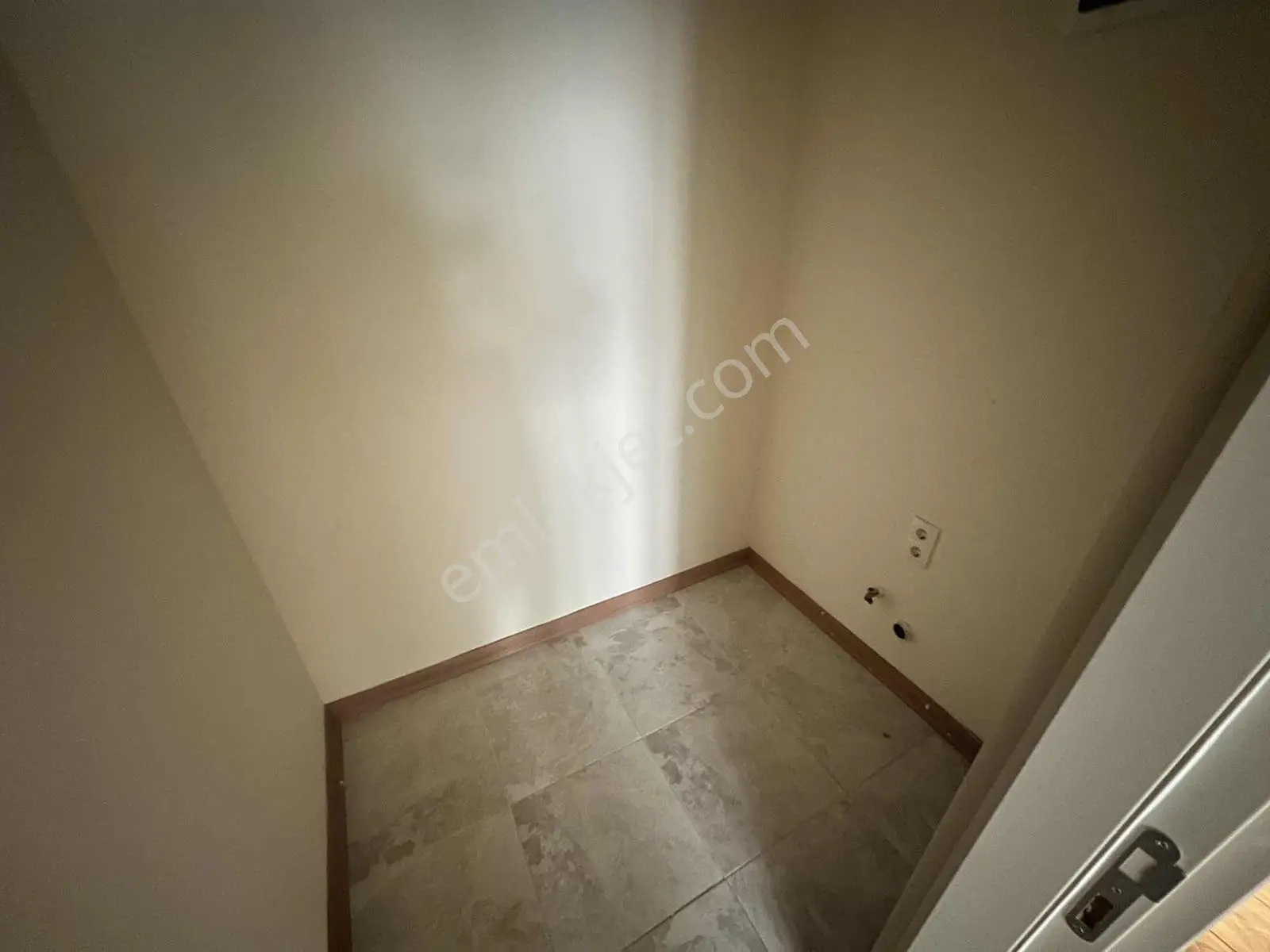 Ulus Rezidans Kiralık 2+1 Ara Kat Güney Cephe Daire - Görsel 10