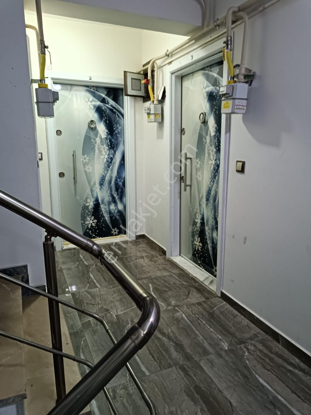 Minimall Avm Arkasında Kiralık Eşyalı 1+1 Ara Kat Daire - Görsel 6