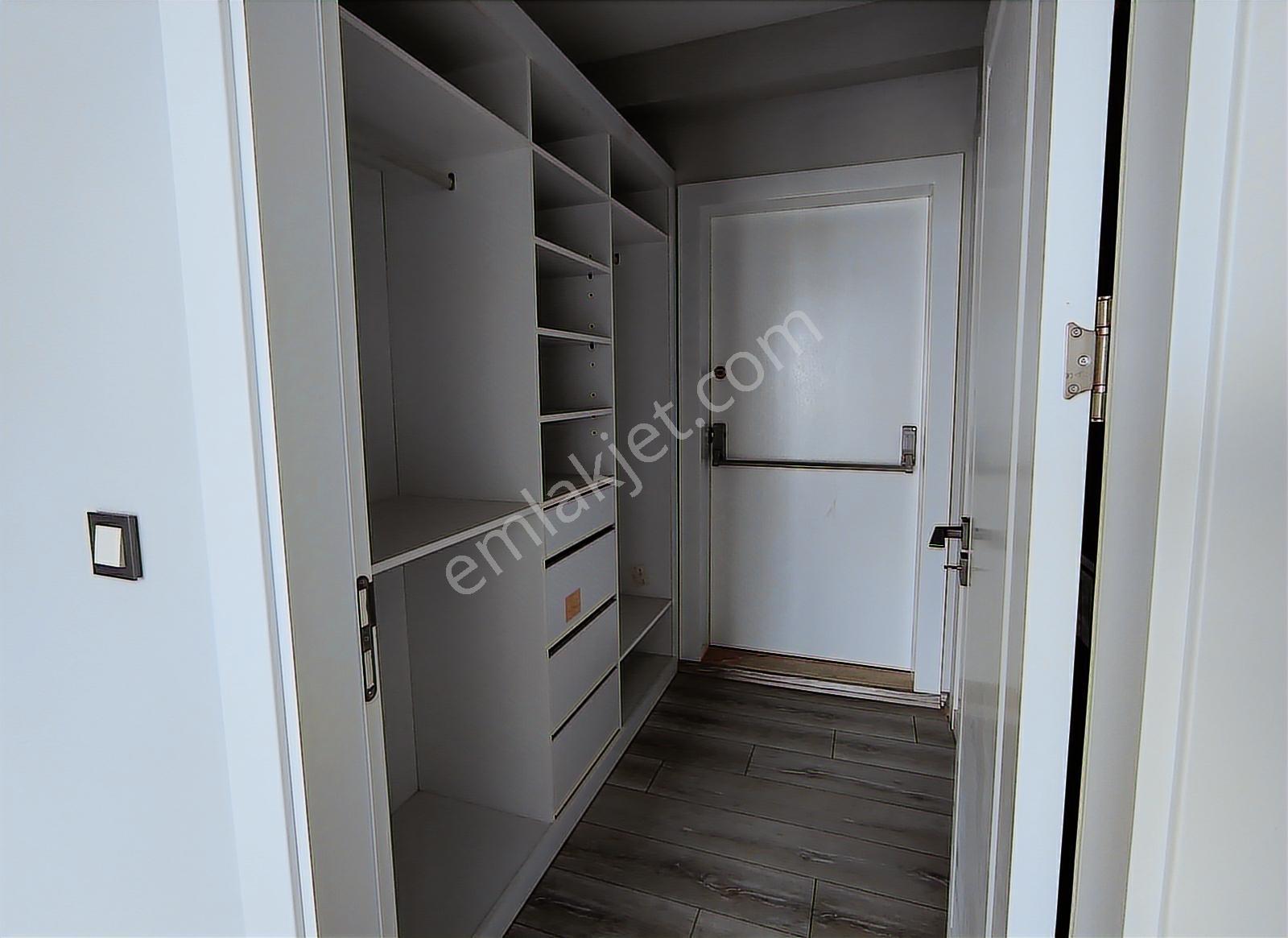 Truva//uğur Gök; Brüt 165 M² , Leb-i Derya Manzara - Görsel 15