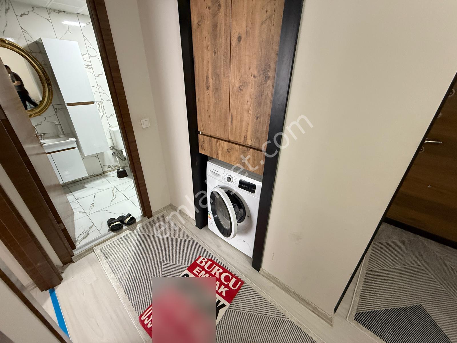 Unıworld Sitesinde 2+1 Eşyalı -- Kiracılı Satılık -- Burcu Emlak