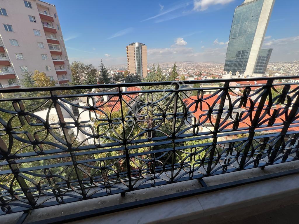 Çankaya Gop Koza Da 1+1 Giderler Dahil Eşyalı Manzaralı Daire
