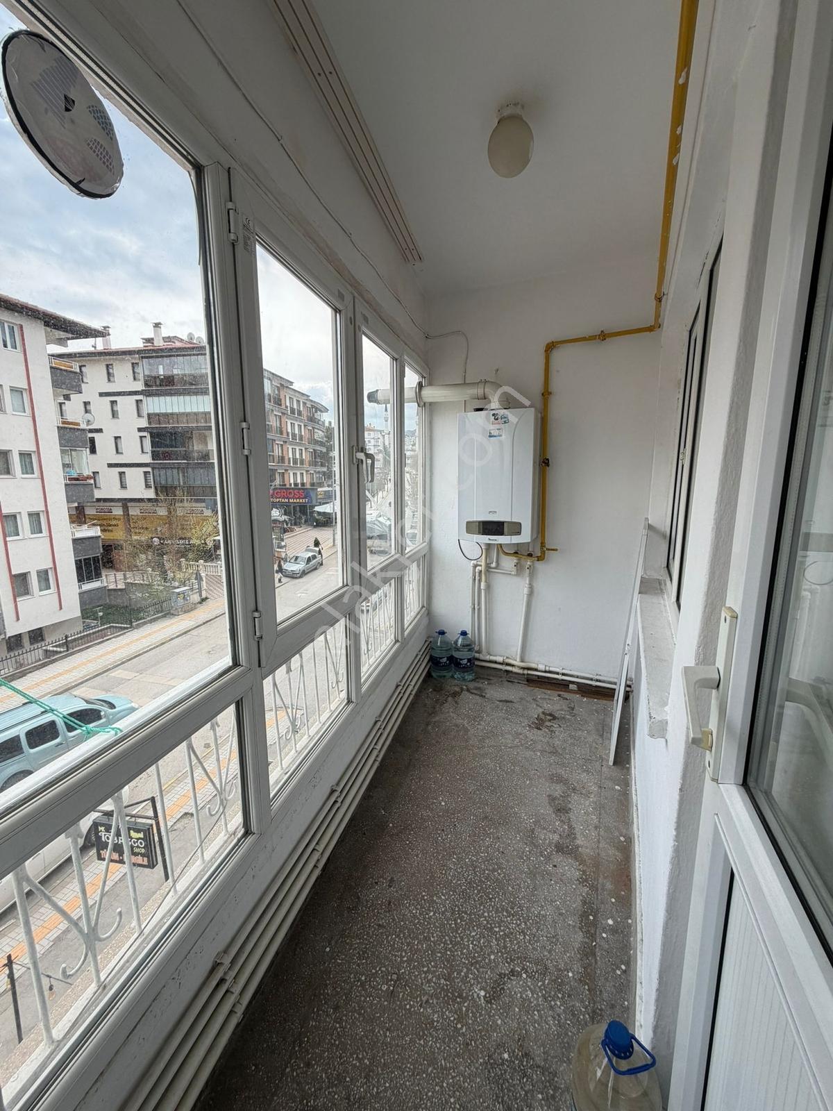 Mes Emlak'tan Çankırı Lisesi Yanı Kiralık Daire - Görsel 5