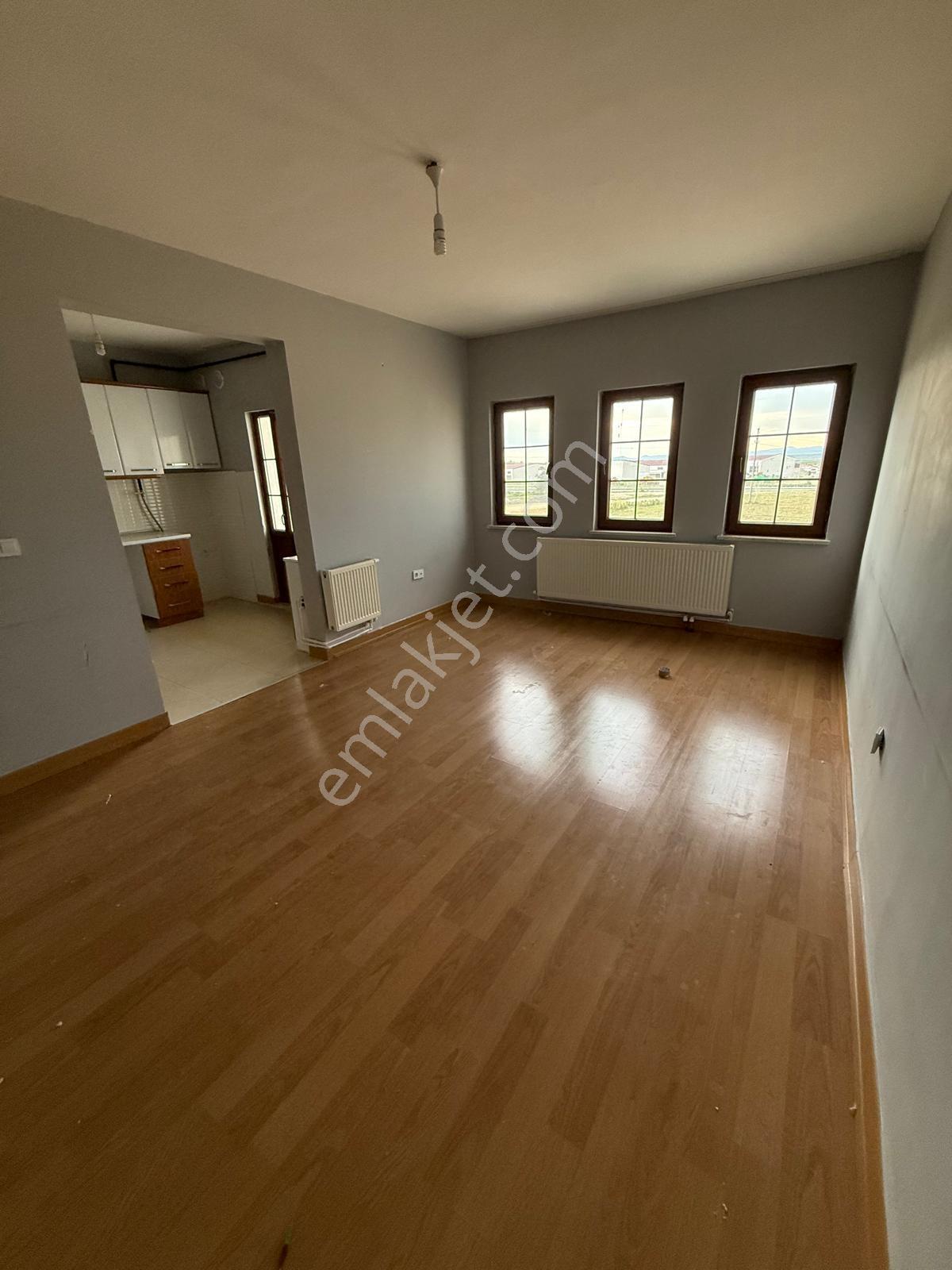 Ege Emlak'tan İpsala Toki Konutlarında Yüksek Giriş 2+1 Kiralık - Görsel 12