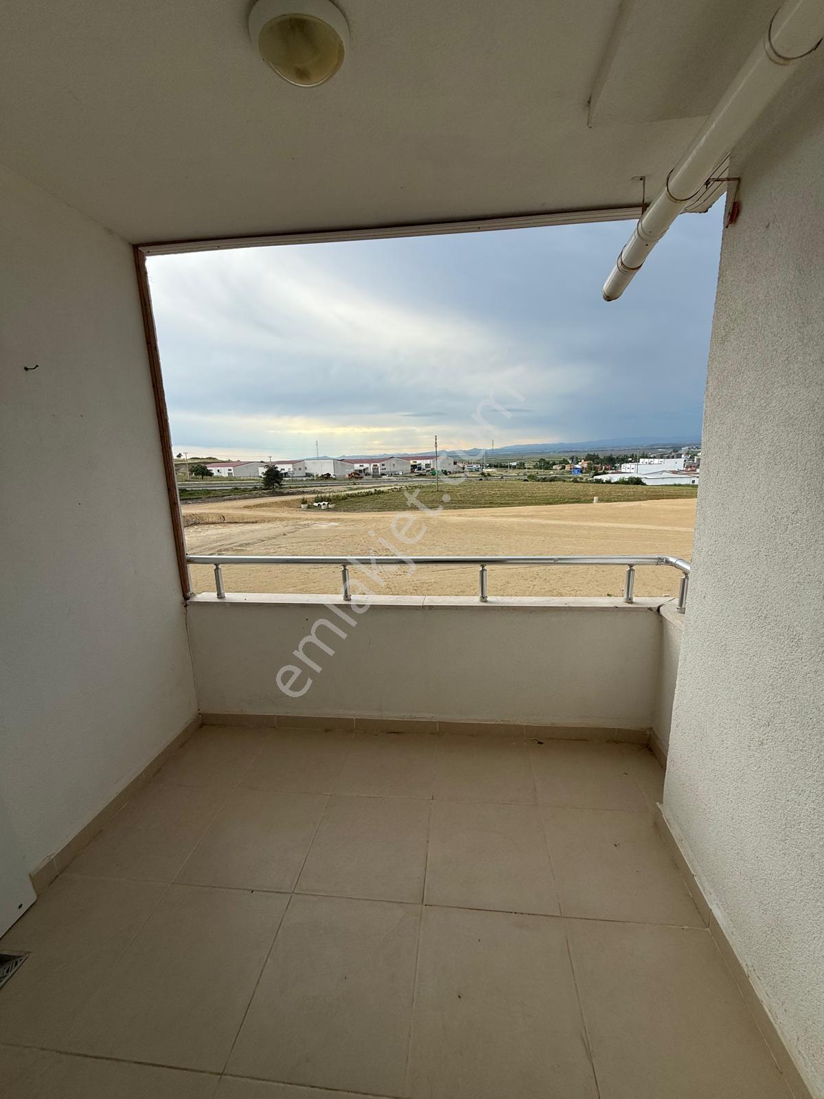 Ege Emlak'tan İpsala Toki Konutlarında Yüksek Giriş 2+1 Kiralık - Görsel 17