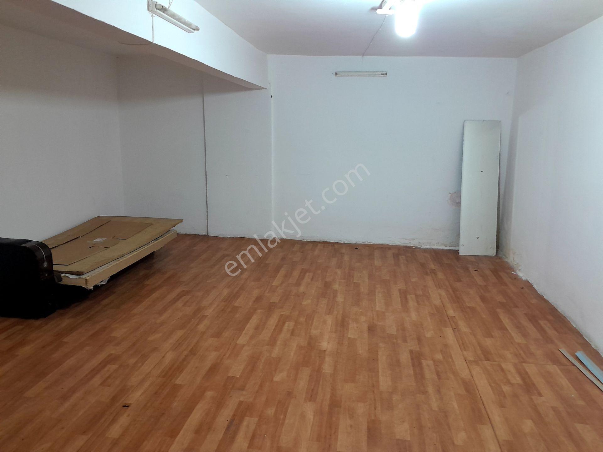 Kuşadası Tam Merkezde Satılık Köşe Dükkan - Görsel 19