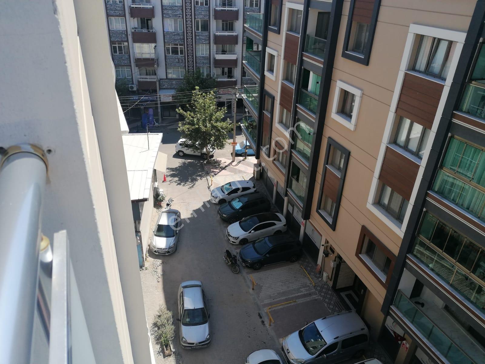 Bergama Ertuğrul Mahallesi'nde 2+1 Satılık Daire - Görsel 27